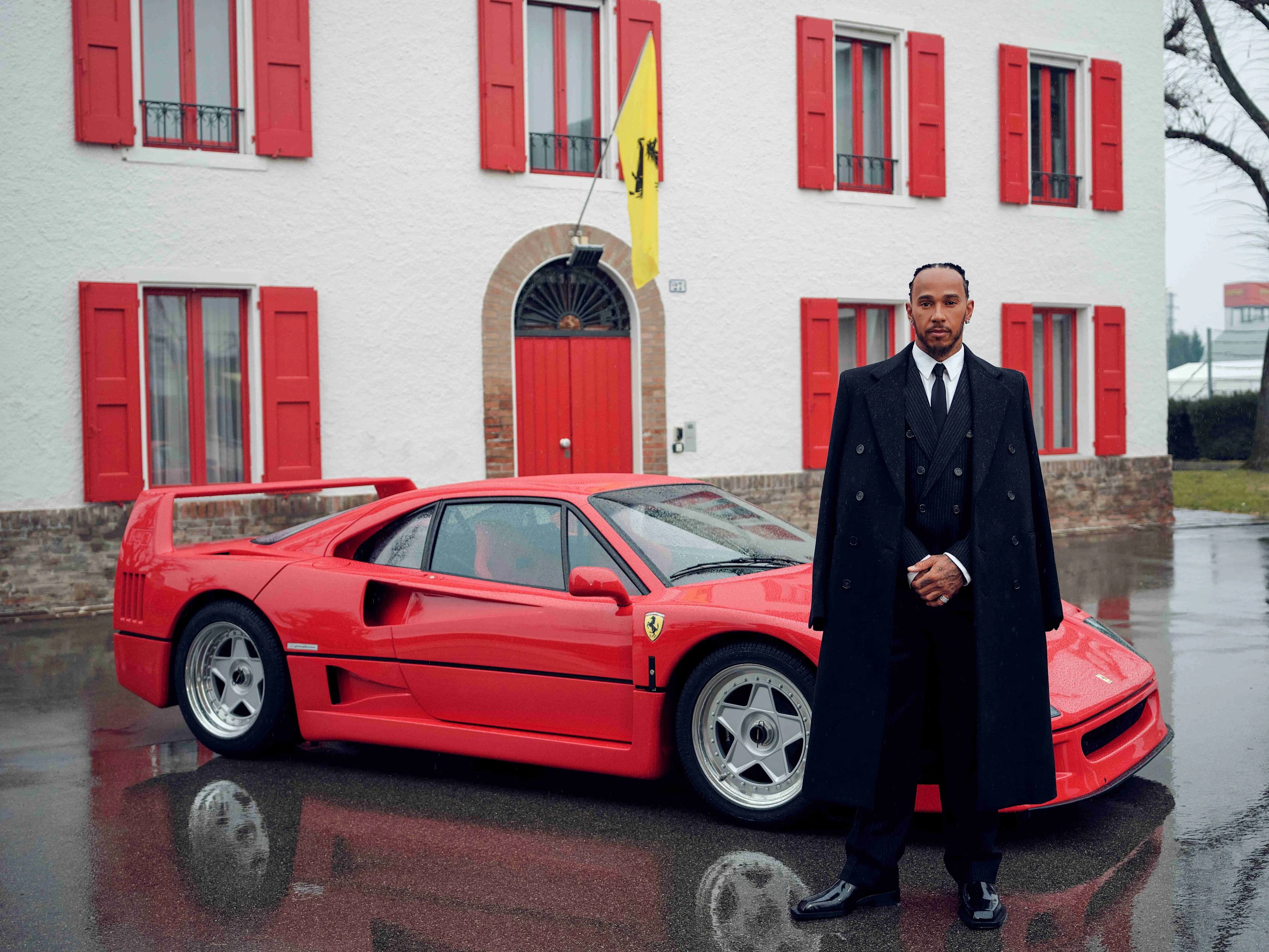 lewis-hamilton-maranello-2025-v2_effc8f7f-7aa3-462e-a1d7-70d1442685b6.jpg