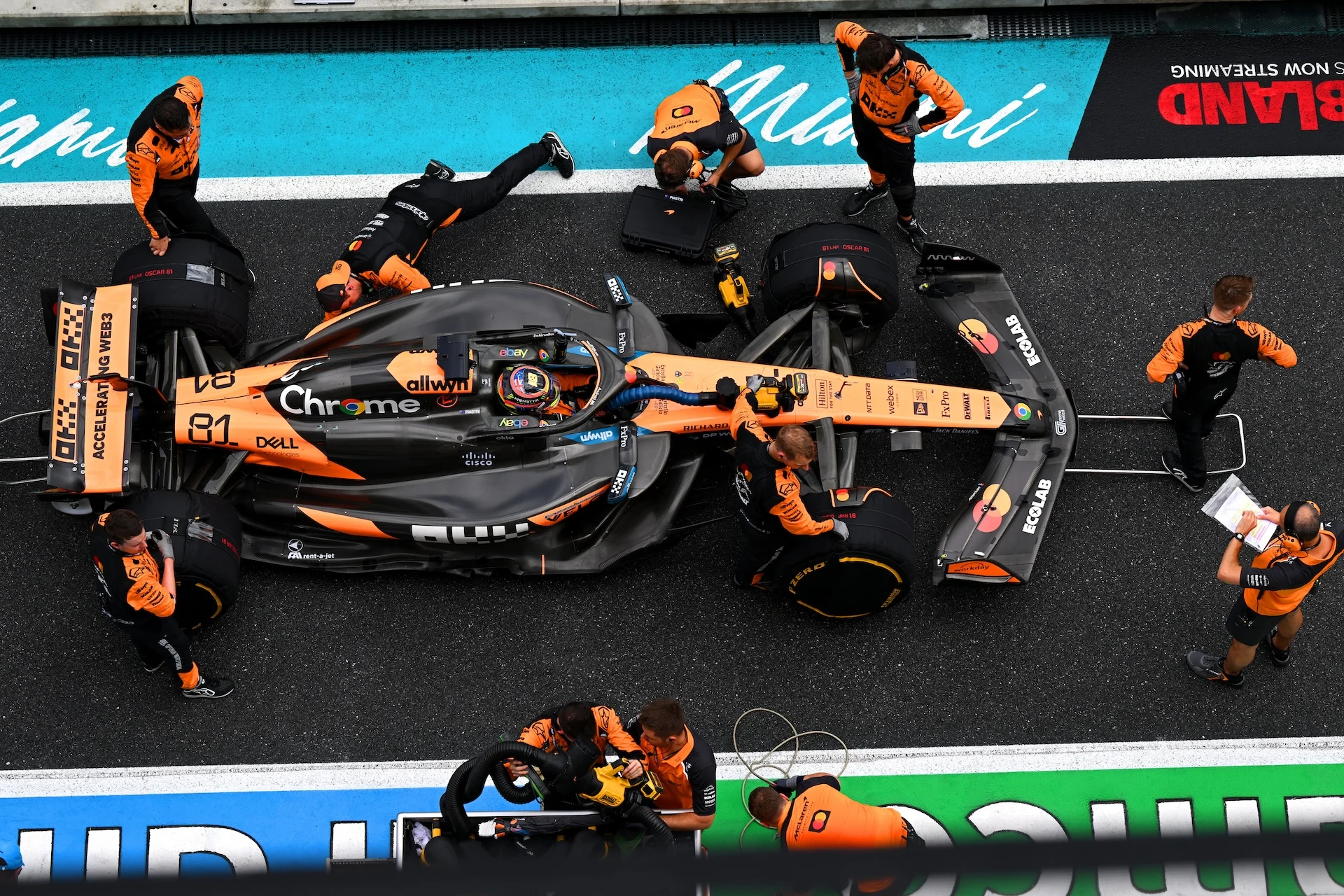 MIAMI, FLORIDA - MAY 03: Oscar Piastri of Australia driving the (81) McLaren MCL39 Mercedes in the