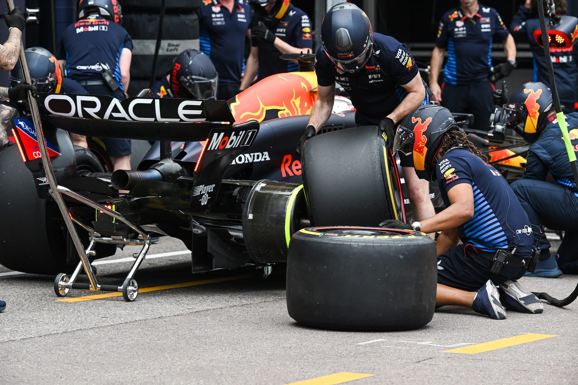 MONTE CARLO, MONACO - MAY 24: Max Verstappen, Red Bull Racing RB20, makes a pit stop during FP1