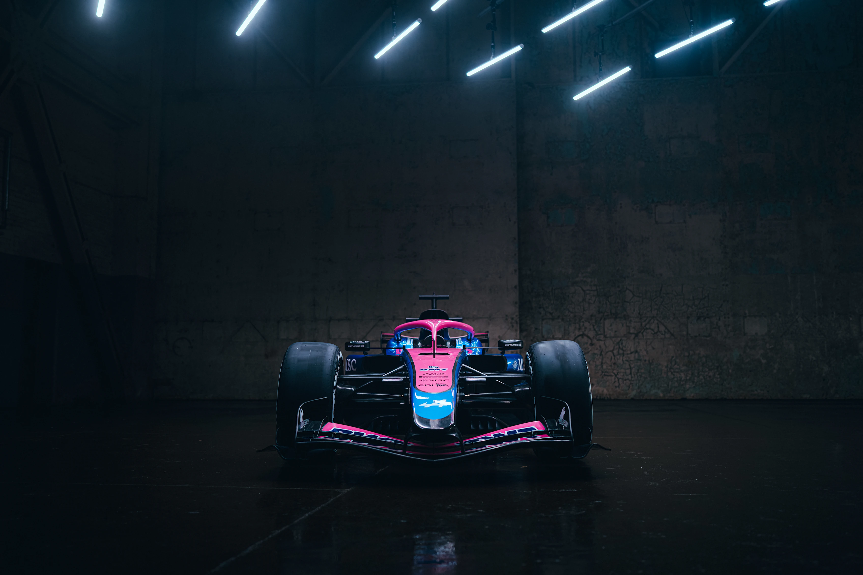 TWJB_BWT_ALPINE_FORMULA_ONE_TEAM-A526_HERO_SHOT_3.jpg