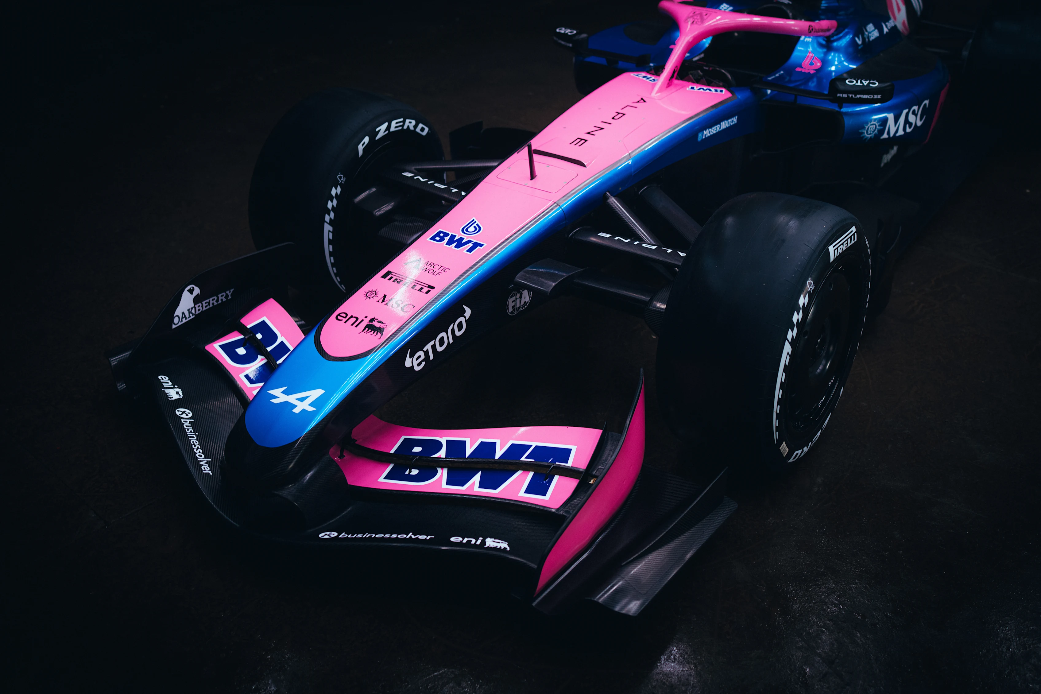 TWJB_BWT_ALPINE_FORMULA_ONE_TEAM-A526_PARTNER_CLOSEUP15.jpg