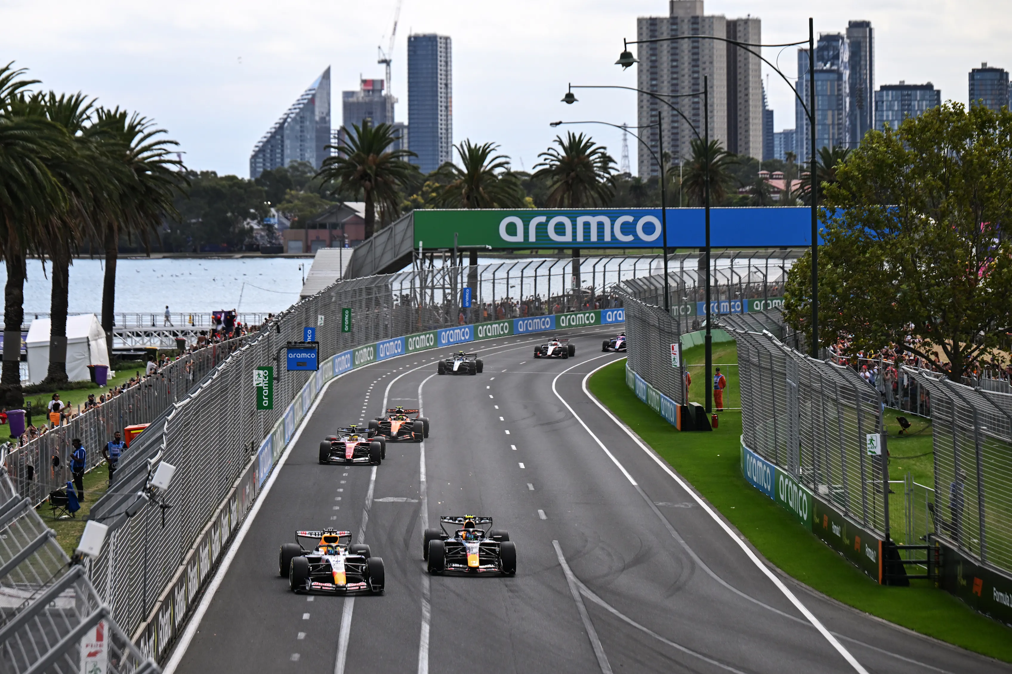 MELBOURNE, AUSTRALIA - MARCH 08: Arvid Lindblad of Great Britain driving the (41) Visa Cash App