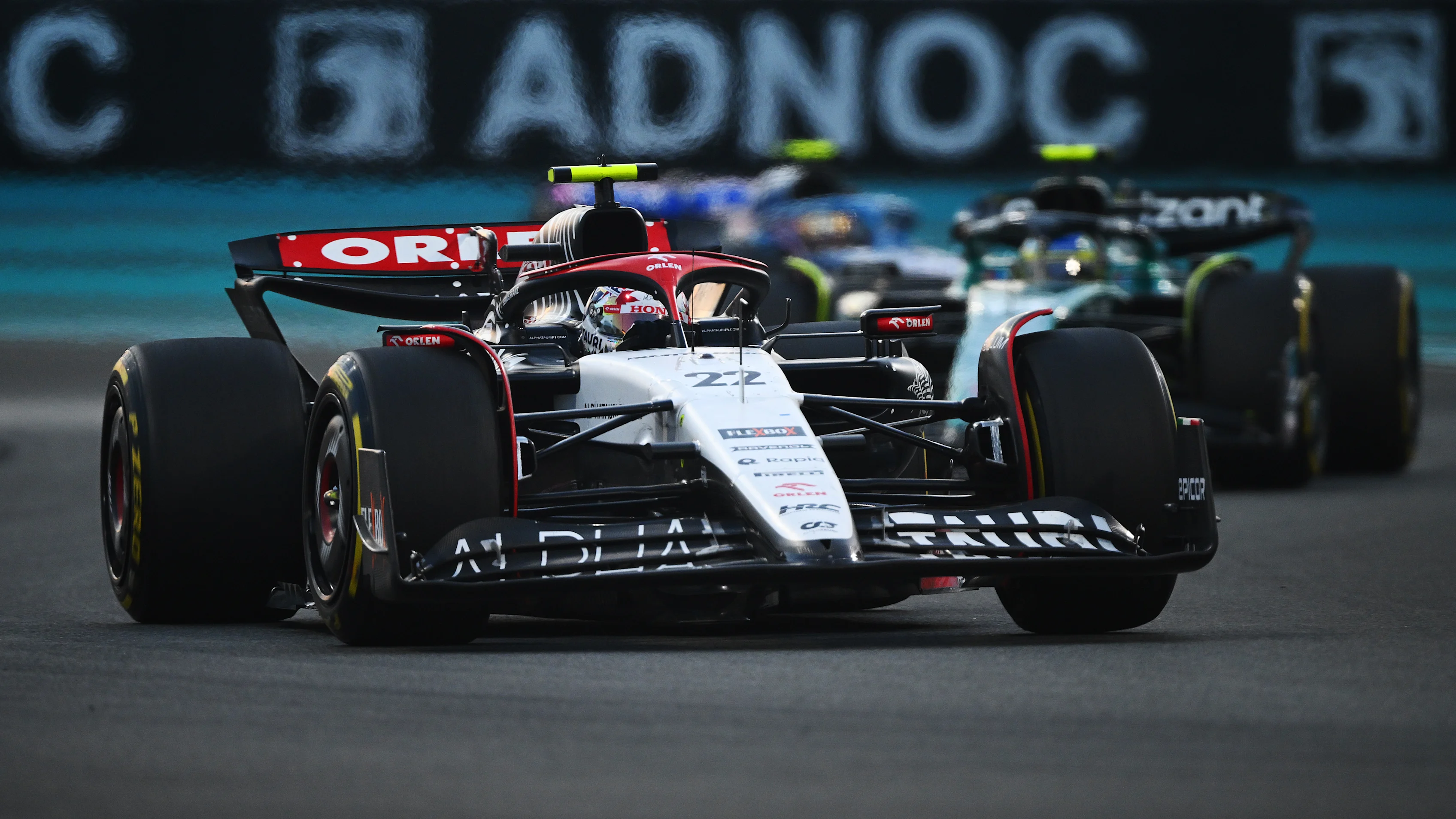 ABU DHABI, UNITED ARAB EMIRATES - NOVEMBER 26: Yuki Tsunoda of Japan driving the (22) Scuderia