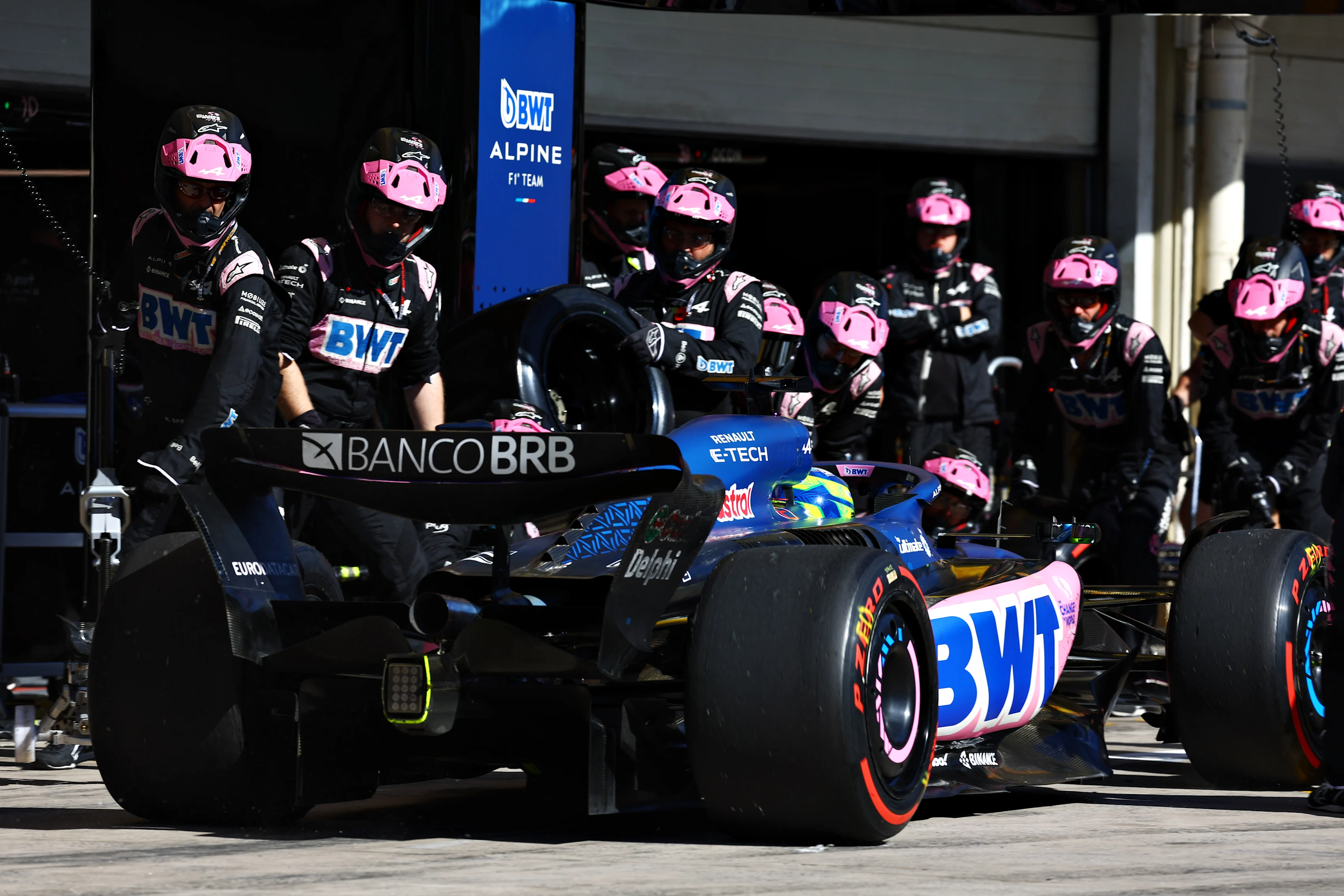 SAO PAULO, BRAZIL - NOVEMBER 05: Esteban Ocon of France driving the (31) Alpine F1 A523 Renault