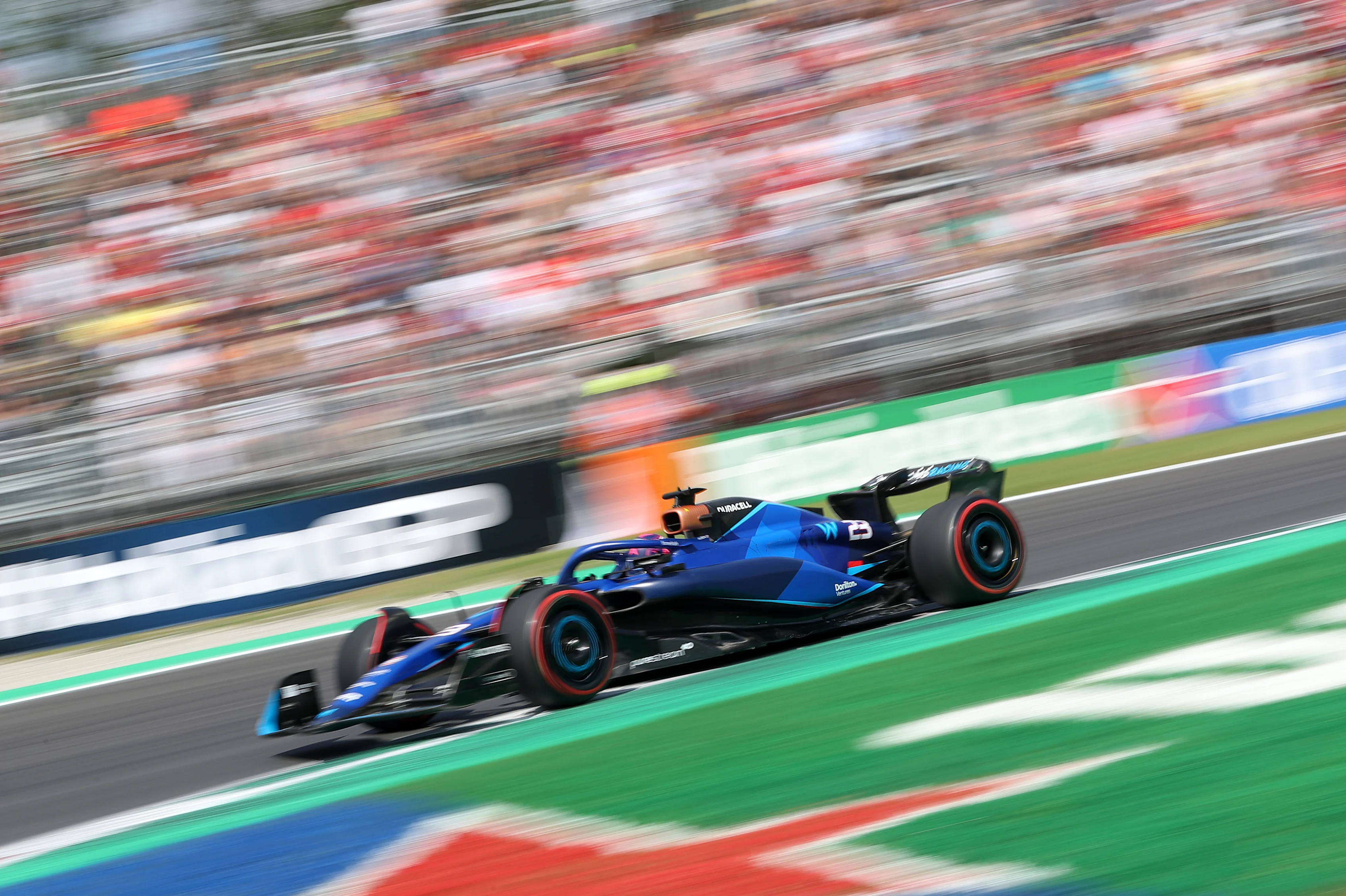 MONZA, ITALY - SEPTEMBER 02: Alexander Albon of Thailand driving the (23) Williams FW45 Mercedes on track during final practice ahead of the F1 Grand Prix of Italy at Autodromo Nazionale Monza on September 02, 2023 in Monza, Italy. (Photo by Peter Fox/Getty Images)