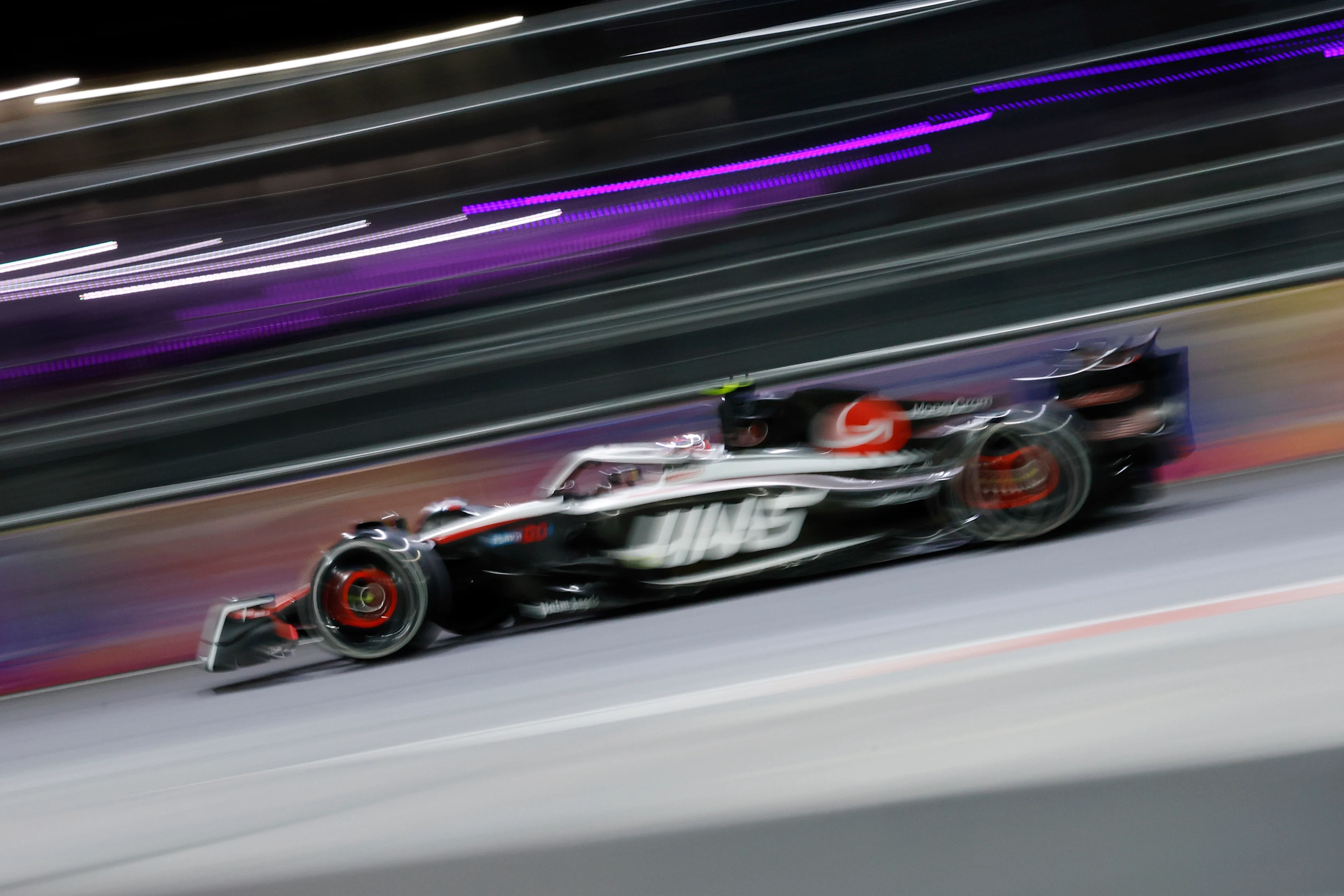 LAS VEGAS, NEVADA - NOVEMBER 18: Nico Hulkenberg of Germany driving the (27) Haas F1 VF-23 Ferrari on track during the F1 Grand Prix of Las Vegas at Las Vegas Strip Circuit on November 18, 2023 in Las Vegas, Nevada. (Photo by Chris Graythen/Getty Images)