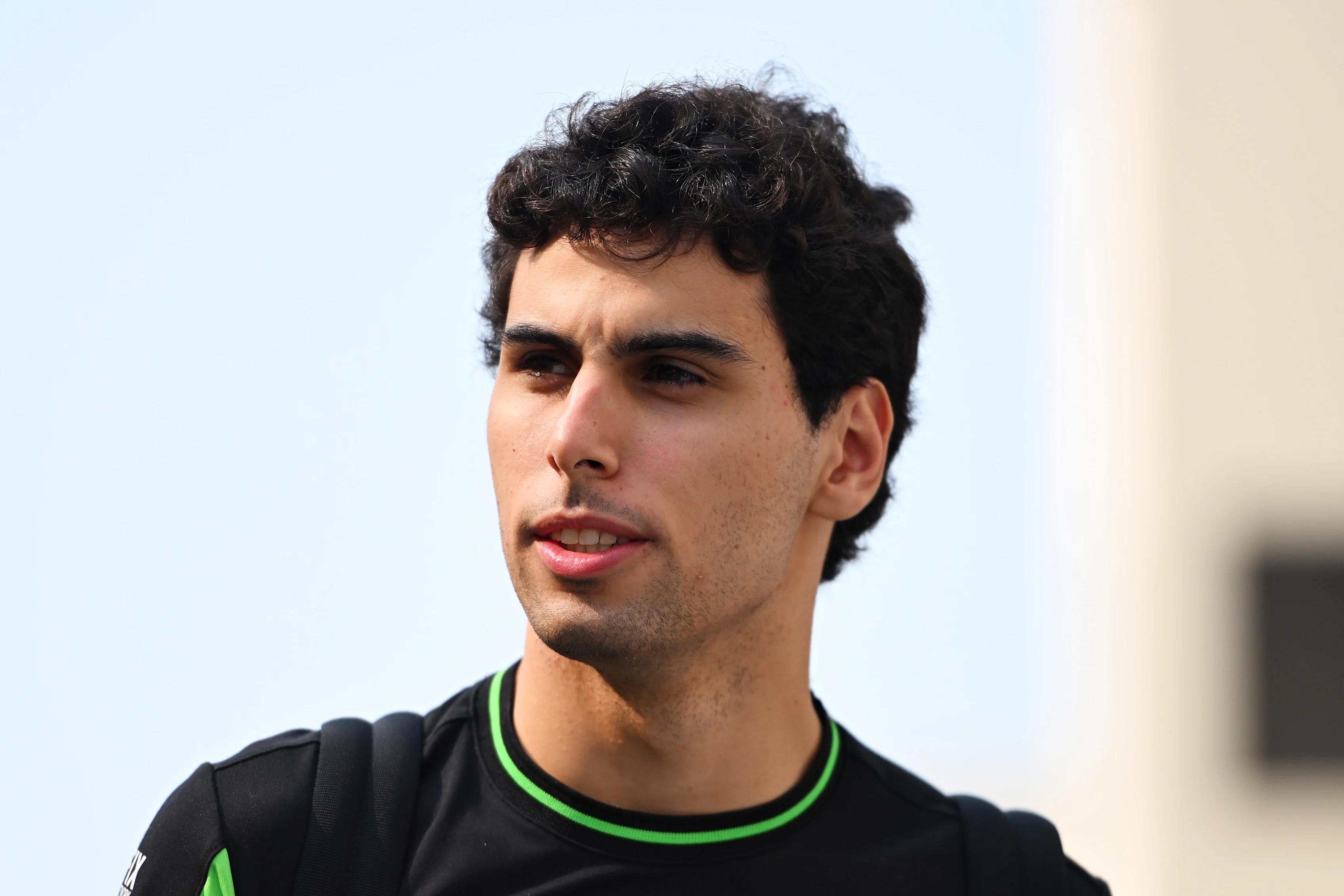 ABU DHABI, UNITED ARAB EMIRATES - DECEMBER 06: Gabriel Bortoleto of Brazil and Stake F1 Team Kick