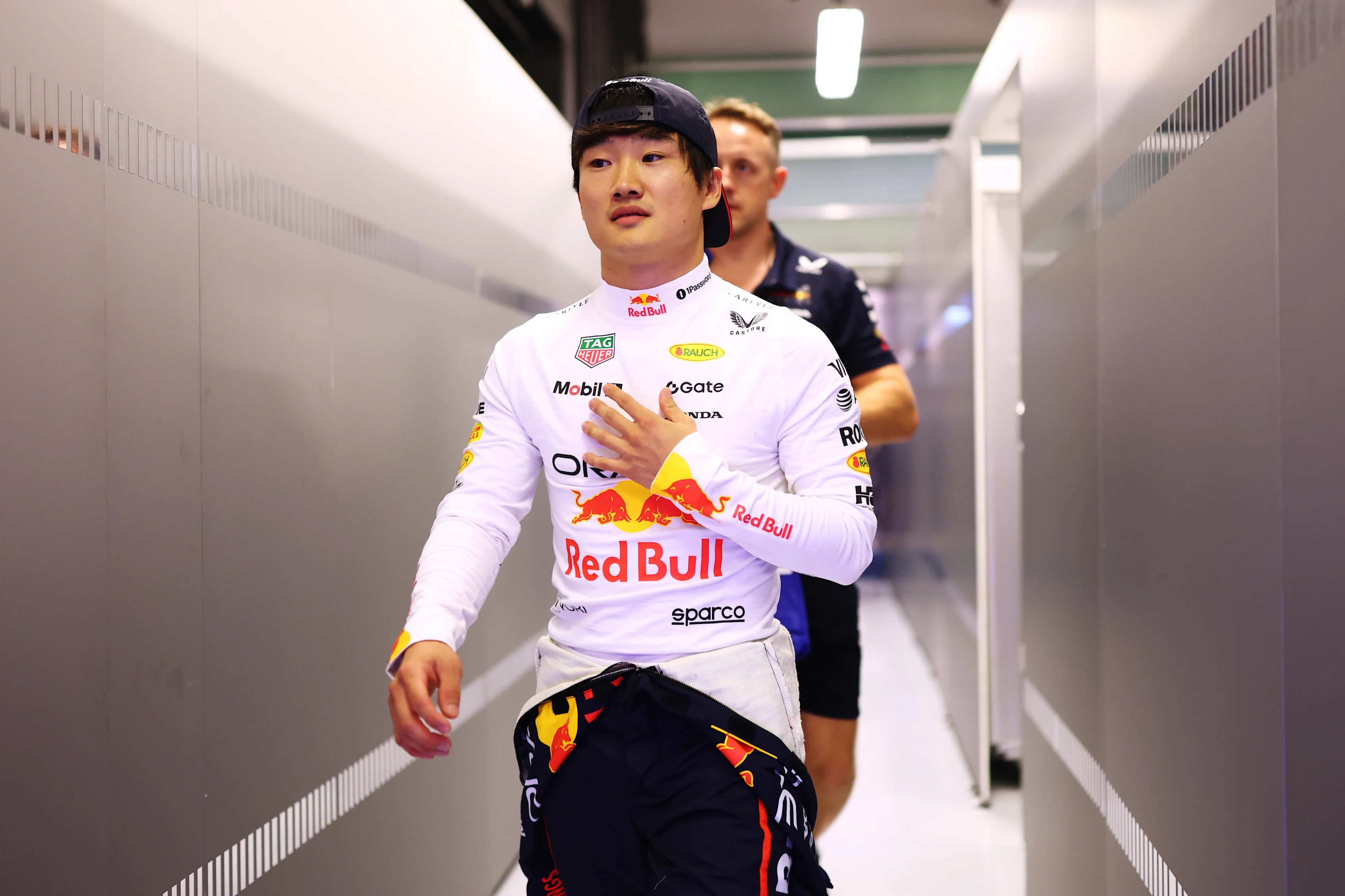 ABU DHABI, UNITED ARAB EMIRATES - DECEMBER 06: Yuki Tsunoda of Japan and Oracle Red Bull Racing