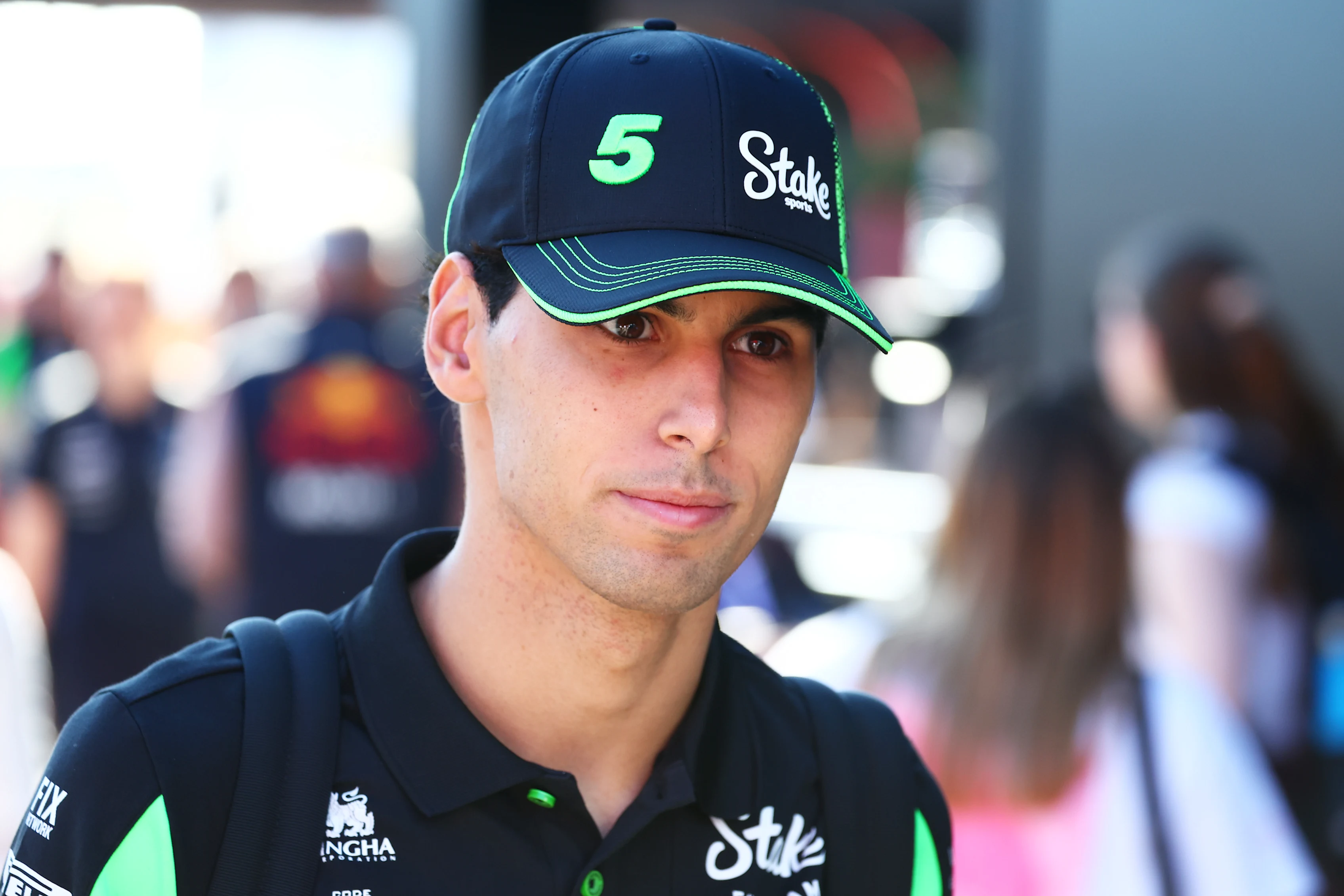 MONZA, ITALY - SEPTEMBER 06: Gabriel Bortoleto of Brazil and Stake F1 Team Kick Sauber arrives in