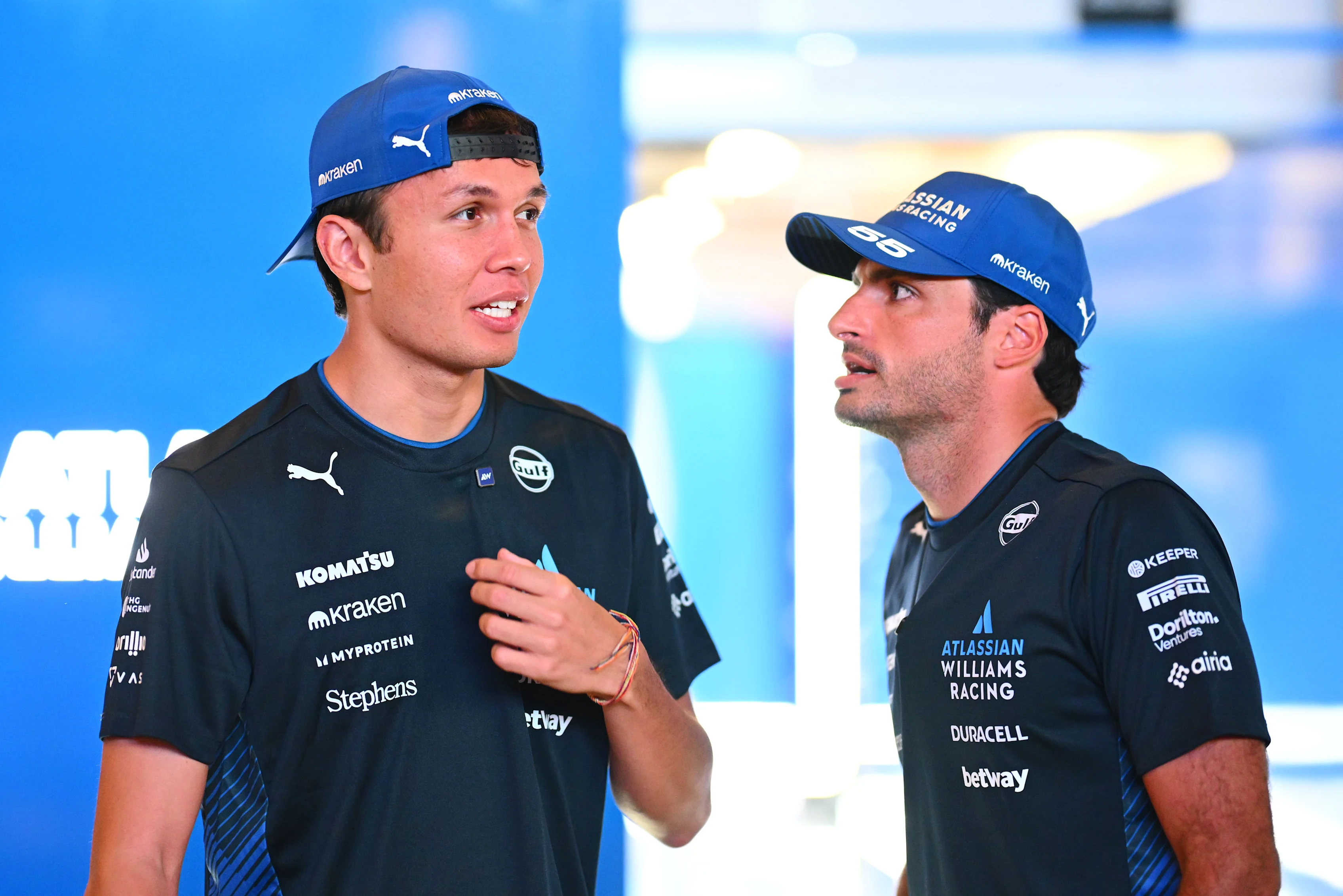 LUSAIL CITY, QATAR - NOVEMBER 27: Alexander Albon of Thailand and Williams and Carlos Sainz of