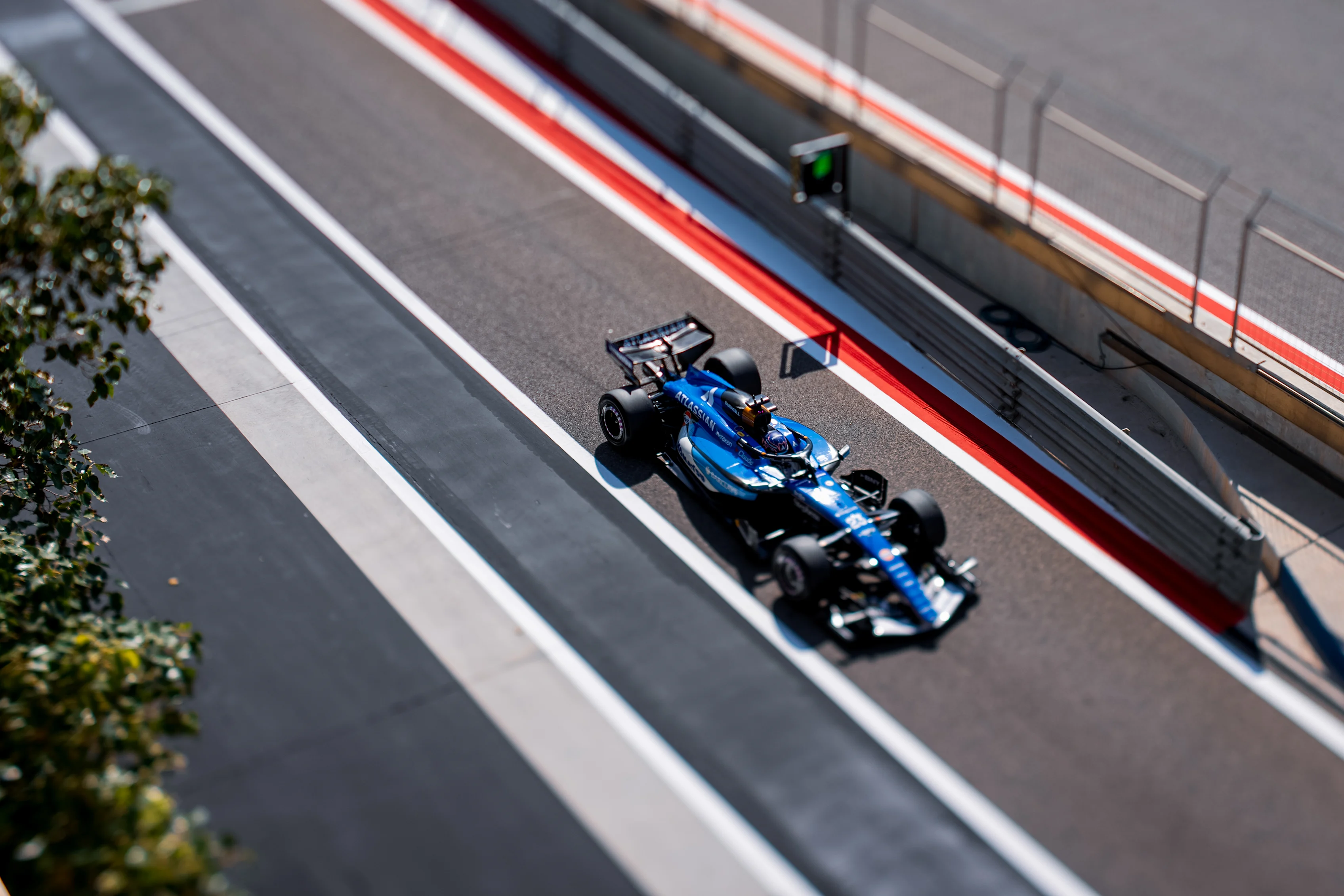 BAHRAIN, BAHRAIN - FEBRUARY 19: Alexander Albon of Thailand driving the (23) Williams FW48 Mercedes