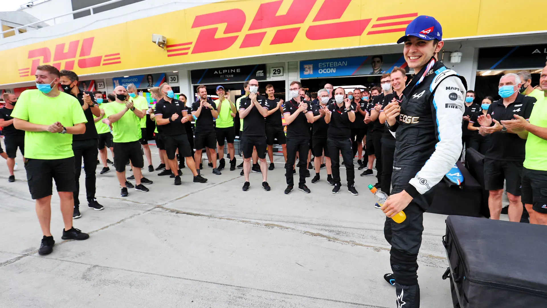 Race winner Esteban Ocon (FRA) Alpine F1 Team celebrates with the team.

Hungarian Grand Prix,