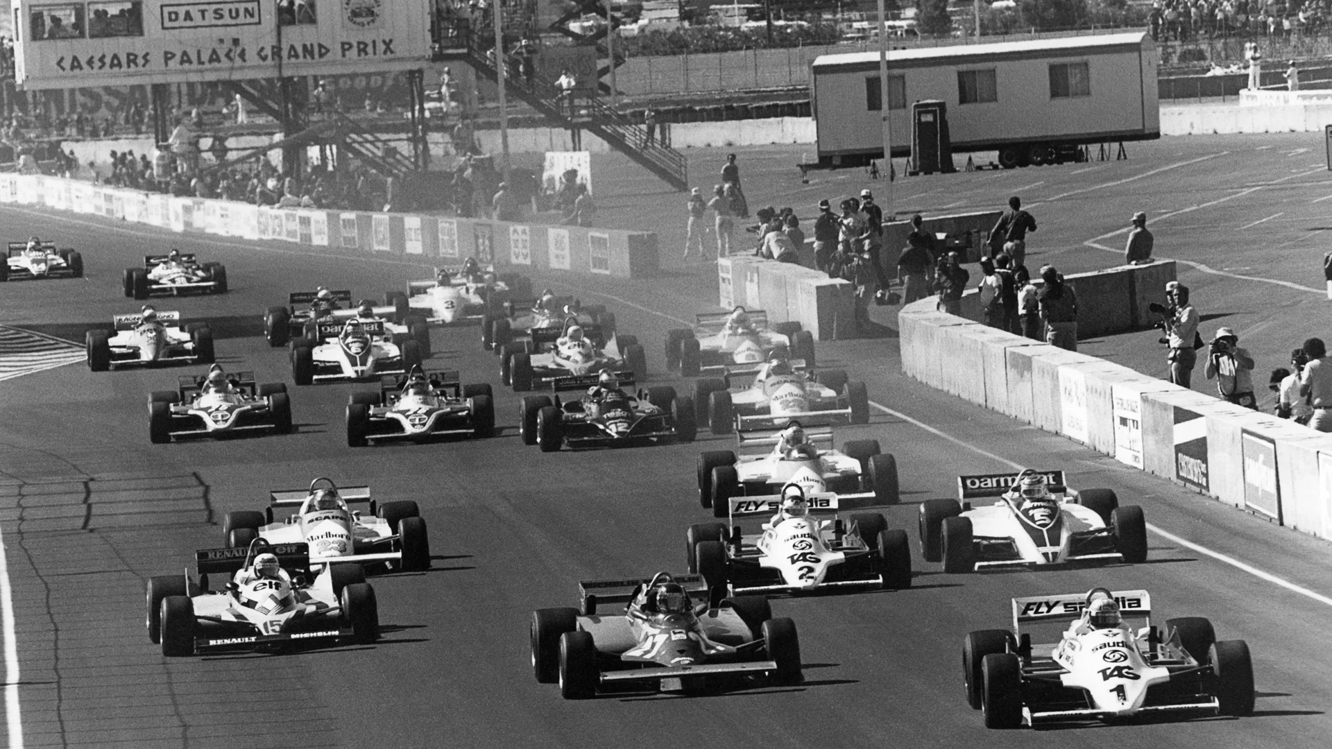 Alan Jones, Gilles Villeneuve, Alain Prost, Williams-Ford FW07C, Ferrari 126CK, Renault RE30, Grand