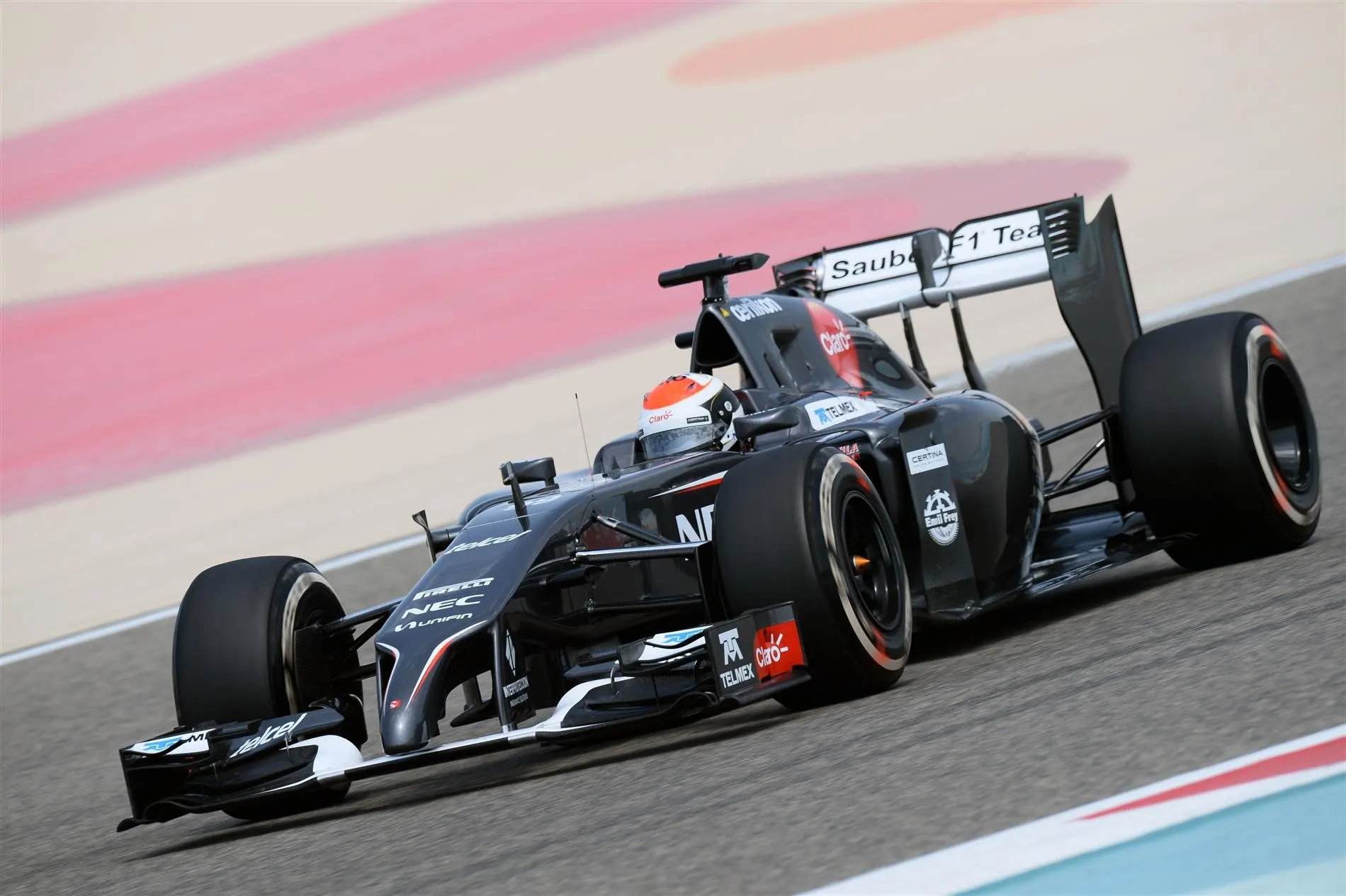Adrian Sutil (GER) Sauber C33. Formula One Testing, Day One, Bahrain International Circuit, Sakhir, Bahrain, Thursday, 27 February 2014 © Sutton Images. No reproduction without permission