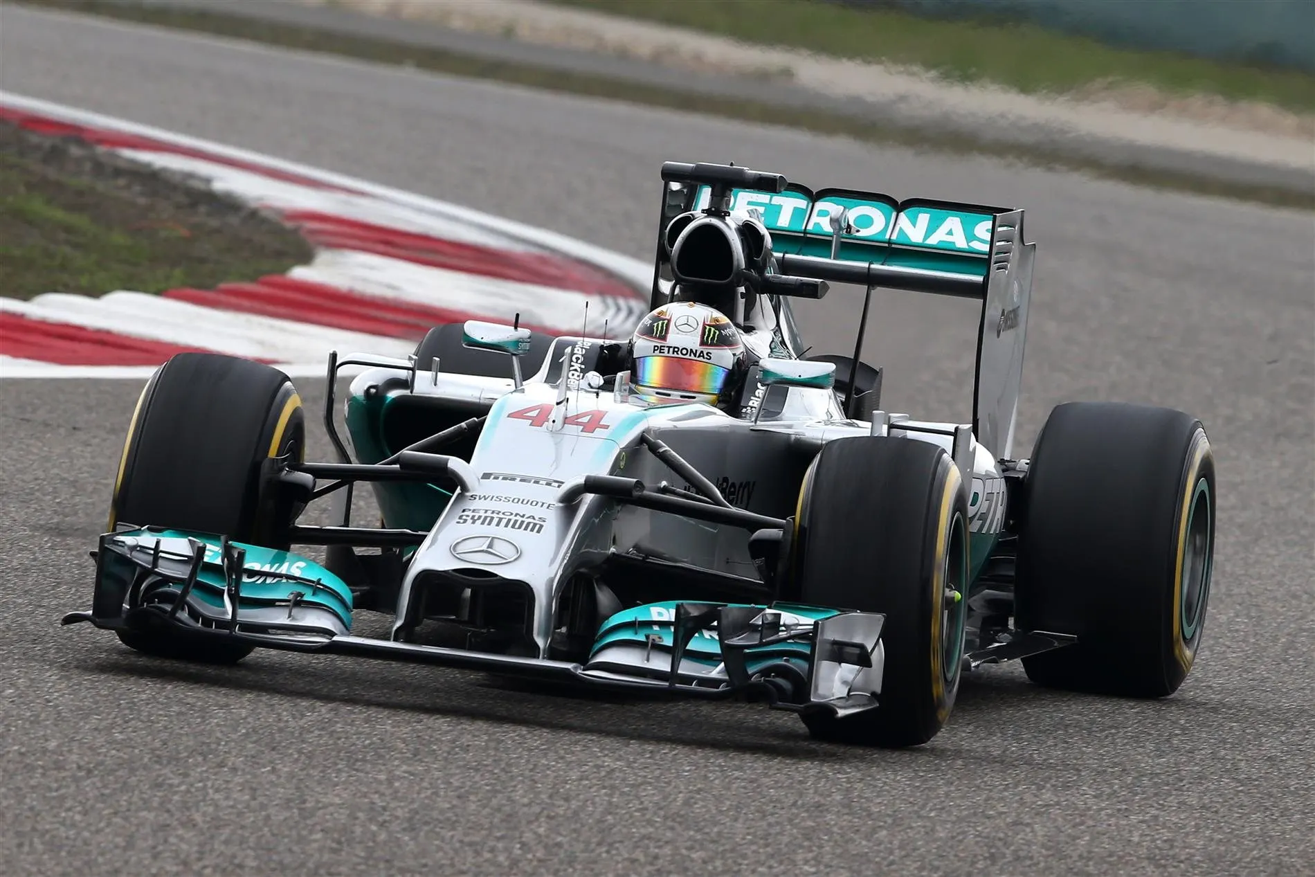 Lewis Hamilton (GBR) Mercedes AMG F1 W05. Formula One World Championship, Rd4, Chinese Grand Prix, Race, Shanghai, China, Sunday, 20 April 2014