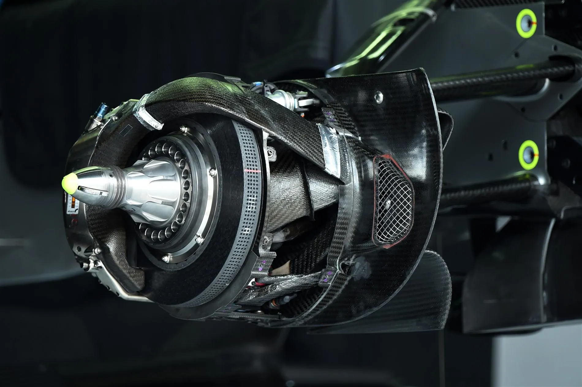 Mercedes AMG F1 W05 front wheel hub detail. Formula One World Championship, Rd2, Malaysian Grand Prix, Preparations, Sepang, Malaysia, Thursday, 27 March 2014