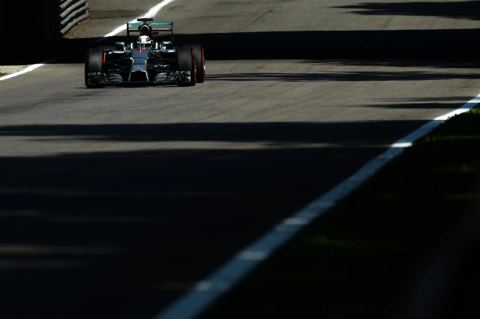 Lewis Hamilton (GBR) Mercedes AMG F1 W05. Formula One World Championship, Rd13, Italian Grand Prix, Monza, Italy, Qualifying, Saturday, 6 September 2014 © Sutton Images. No reproduction without permission