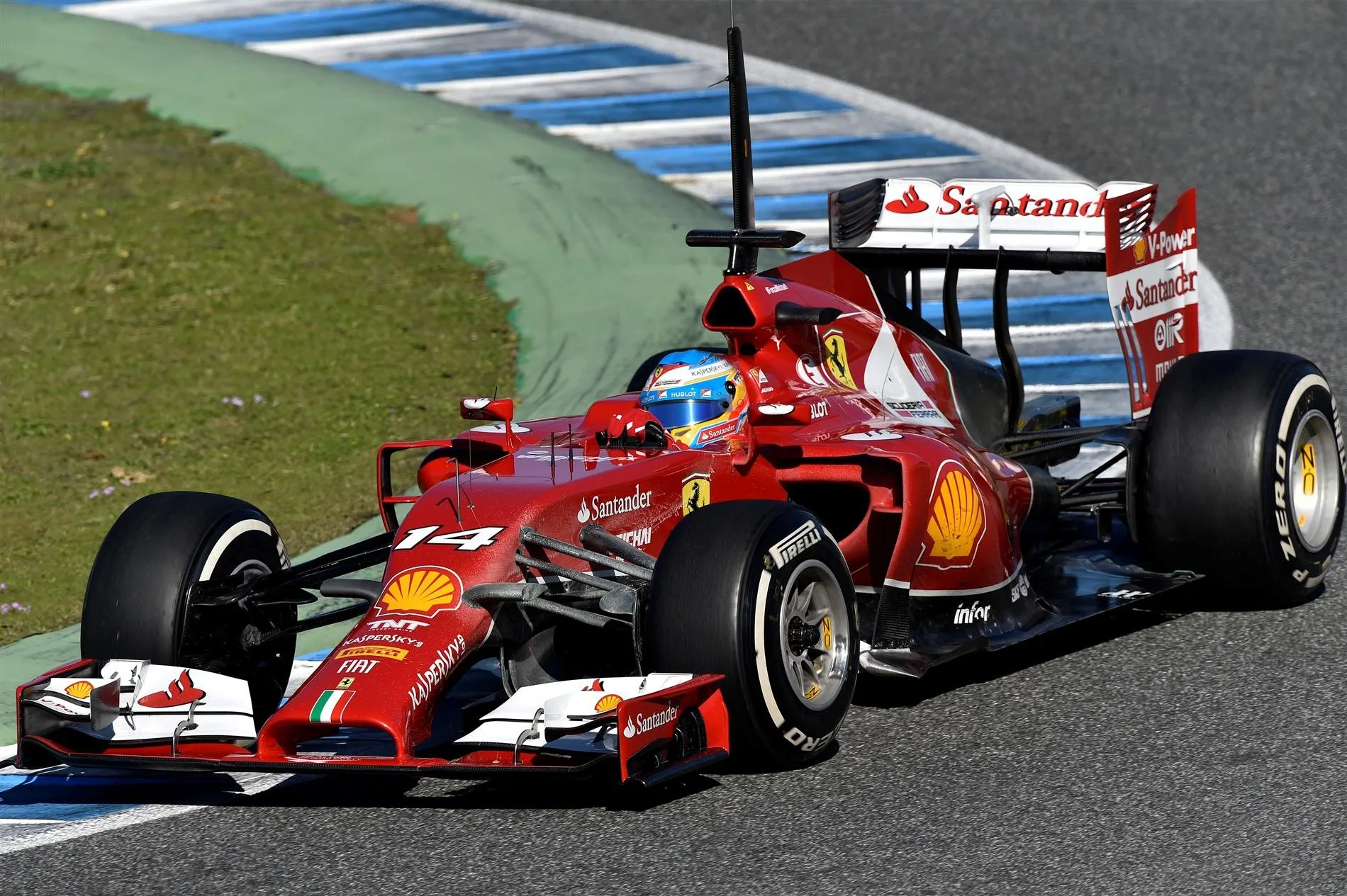 Fernando Alonso (ESP) Ferrari F14 T with aero paint on front suspension. Formula One Testing, Jerez, Spain, Day Three, Thursday, 30 January 2014 © Sutton Images. No reproduction without permission
