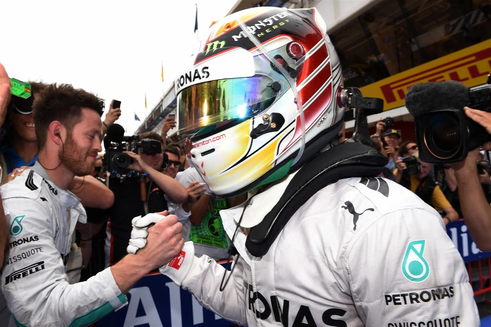 Race winner Lewis Hamilton (GBR) Mercedes AMG F1 celebrates in parc ferme. Formula One World Championship, Rd5, Spanish Grand Prix, Race, Barcelona, Spain, Sunday, 11 May 2014. © Sutton Images