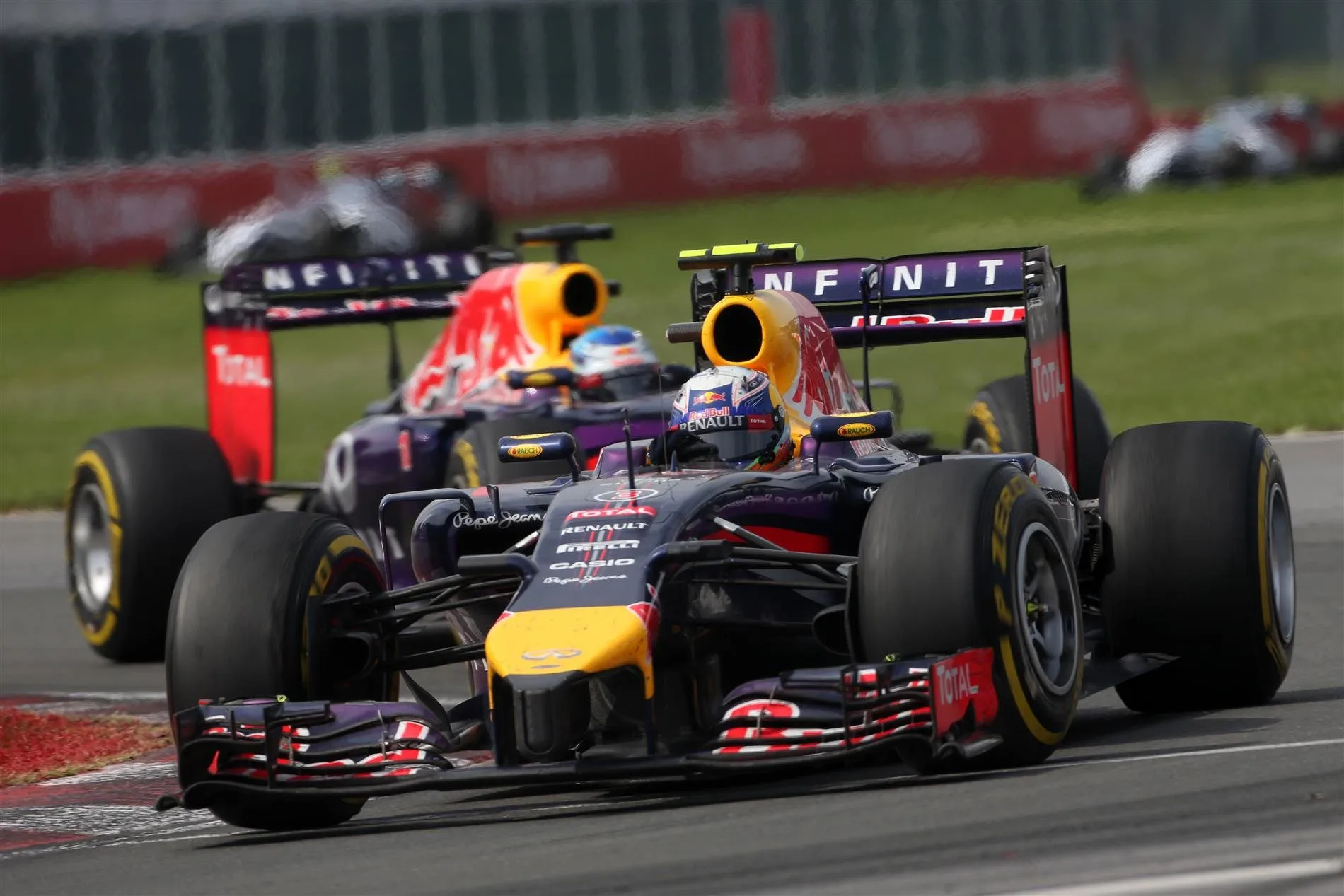 Daniel Ricciardo (AUS) Red Bull Racing RB10. Formula One World Championship, Rd7, Canadian Grand Prix, Race, Montreal, Canada, Sunday, 8 June 2014