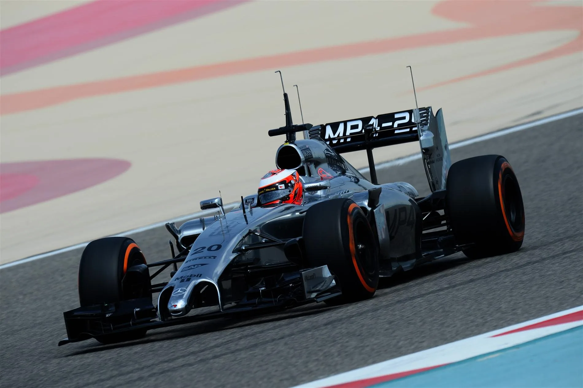 Kevin Magnussen (DEN) McLaren MP4-29. Formula One Testing, Day One, Bahrain International Circuit, Sakhir, Bahrain, Thursday, 27 February 2014