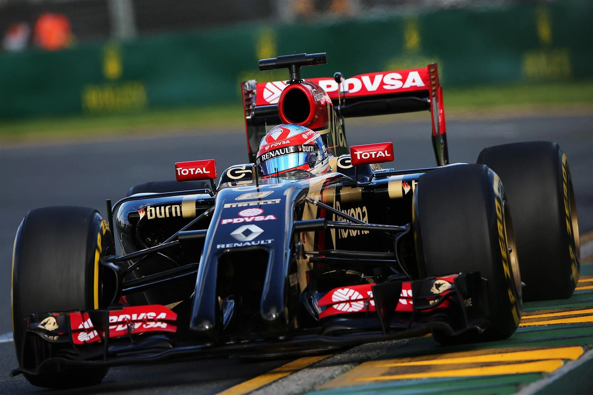 Romain Grosjean (FRA) Lotus E22. Formula One World Championship, Rd1, Australian Grand Prix, Race, Albert Park, Melbourne, Australia, Sunday, 16 March 2014