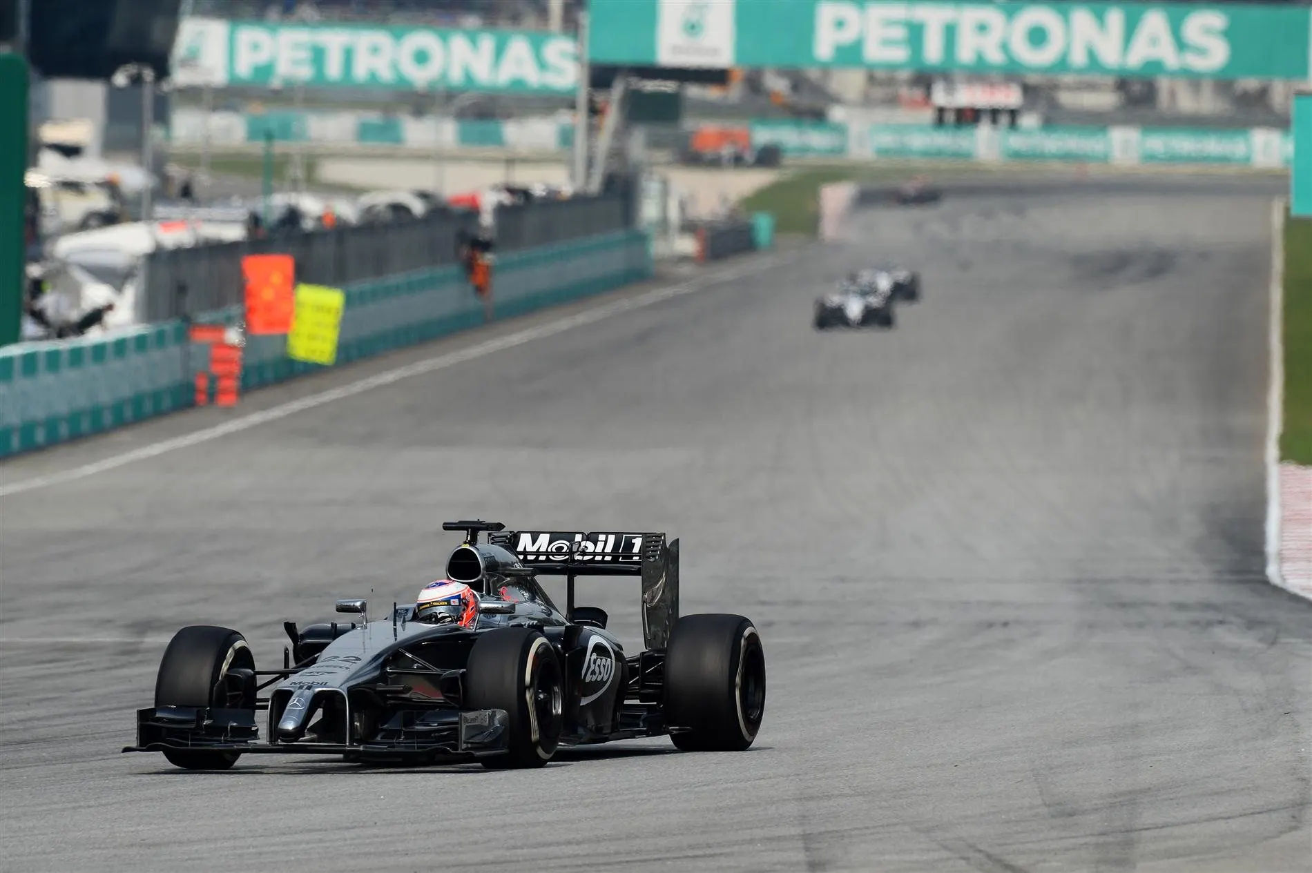 Jenson Button (GBR) McLaren MP4-29. Formula One World Championship, Rd2, Malaysian Grand Prix, Race, Sepang, Malaysia, Sunday, 30 March 2014