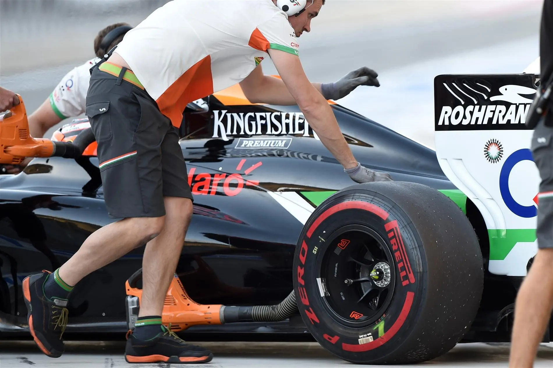 Nico Hulkenberg (GER) Force India VJM07. Formula One Testing, Day One, Bahrain International Circuit, Sakhir, Bahrain, Tuesday, 8 April 2014
