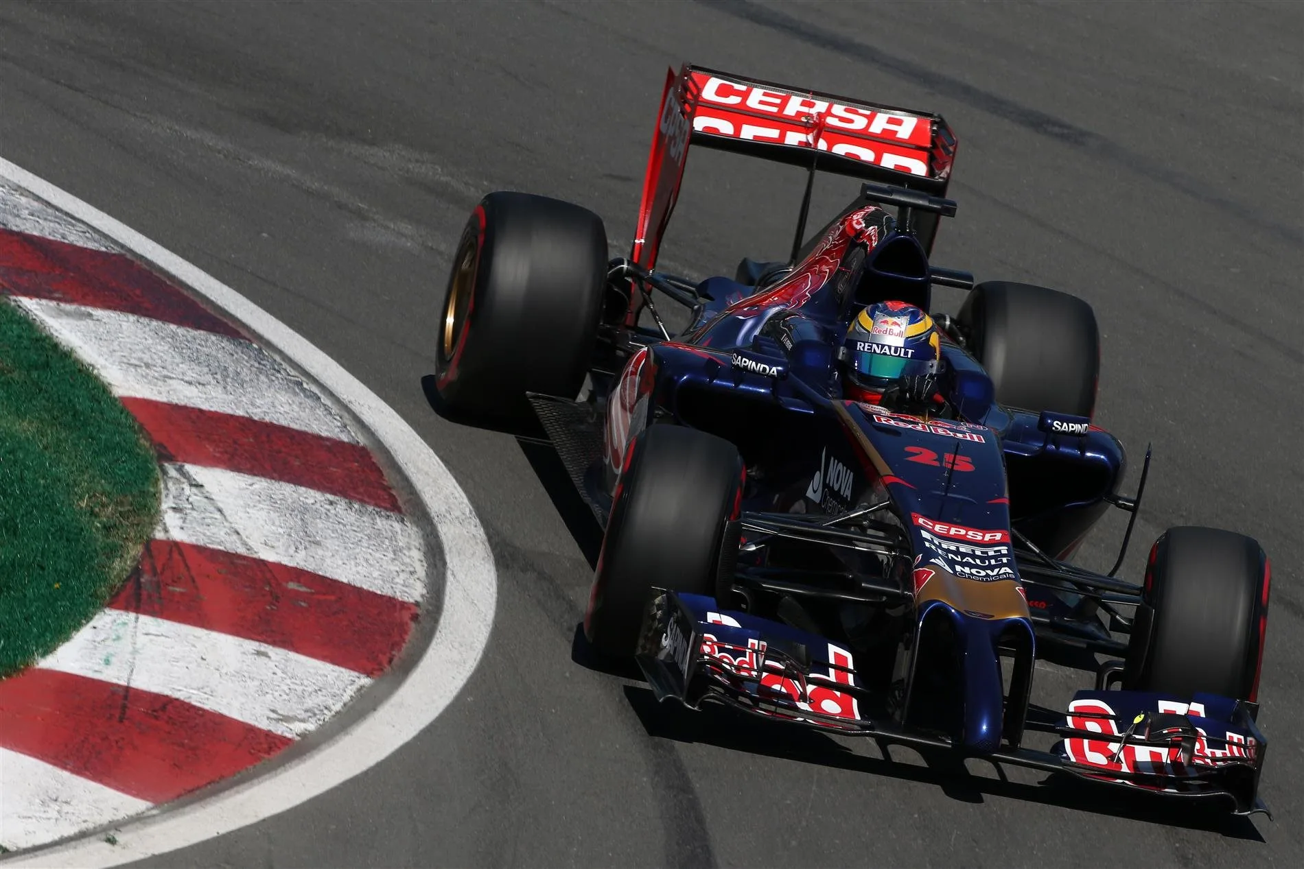 Jean-Eric Vergne (FRA) Scuderia Toro Rosso STR9. Formula One World Championship, Rd7, Canadian Grand Prix, Qualifying, Montreal, Canada, Saturday, 7 June 2014