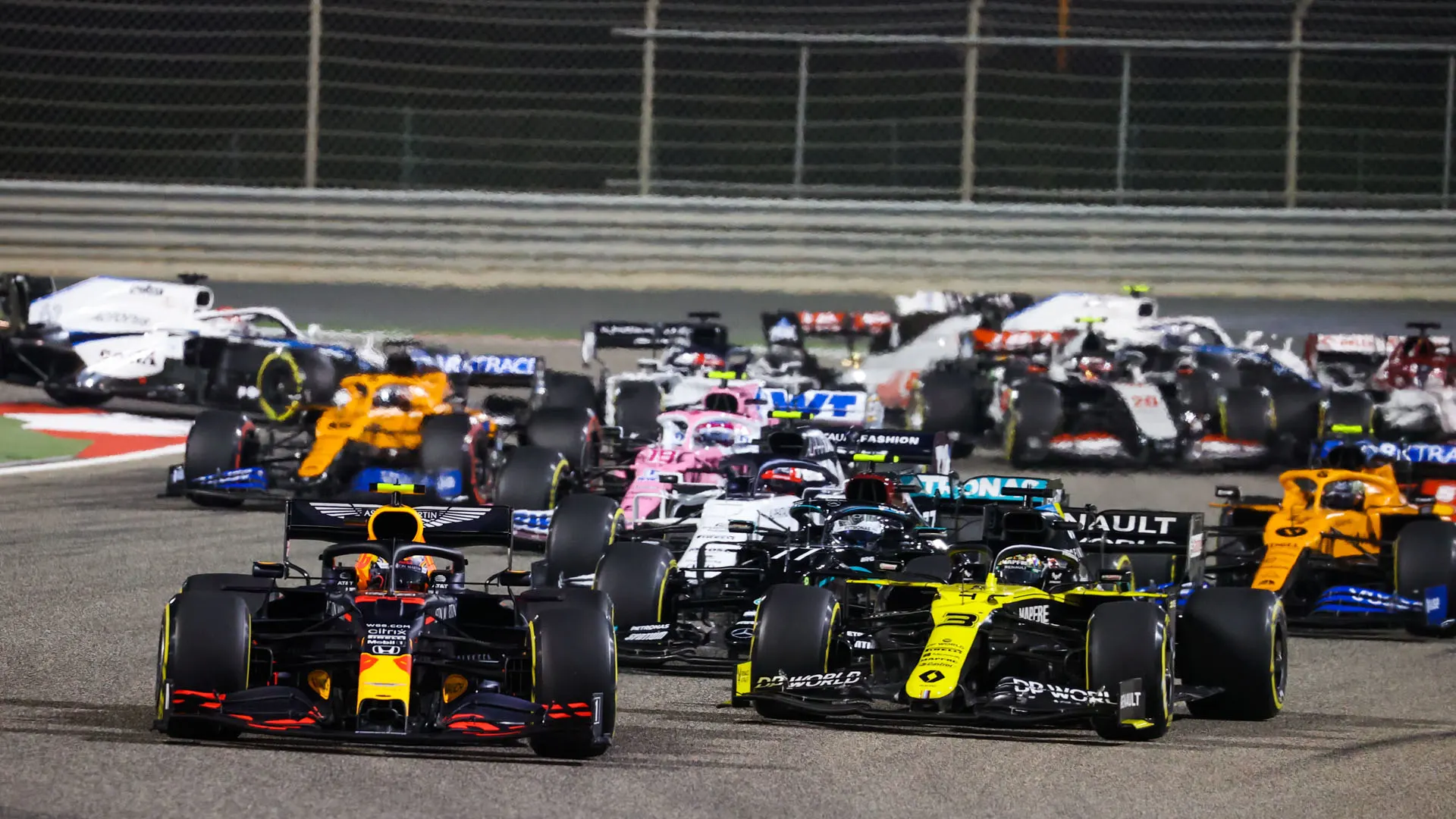 Start of the race, 23 ALBON Alexander (tha), Aston Martin Red Bull Racing Honda RB16, action during