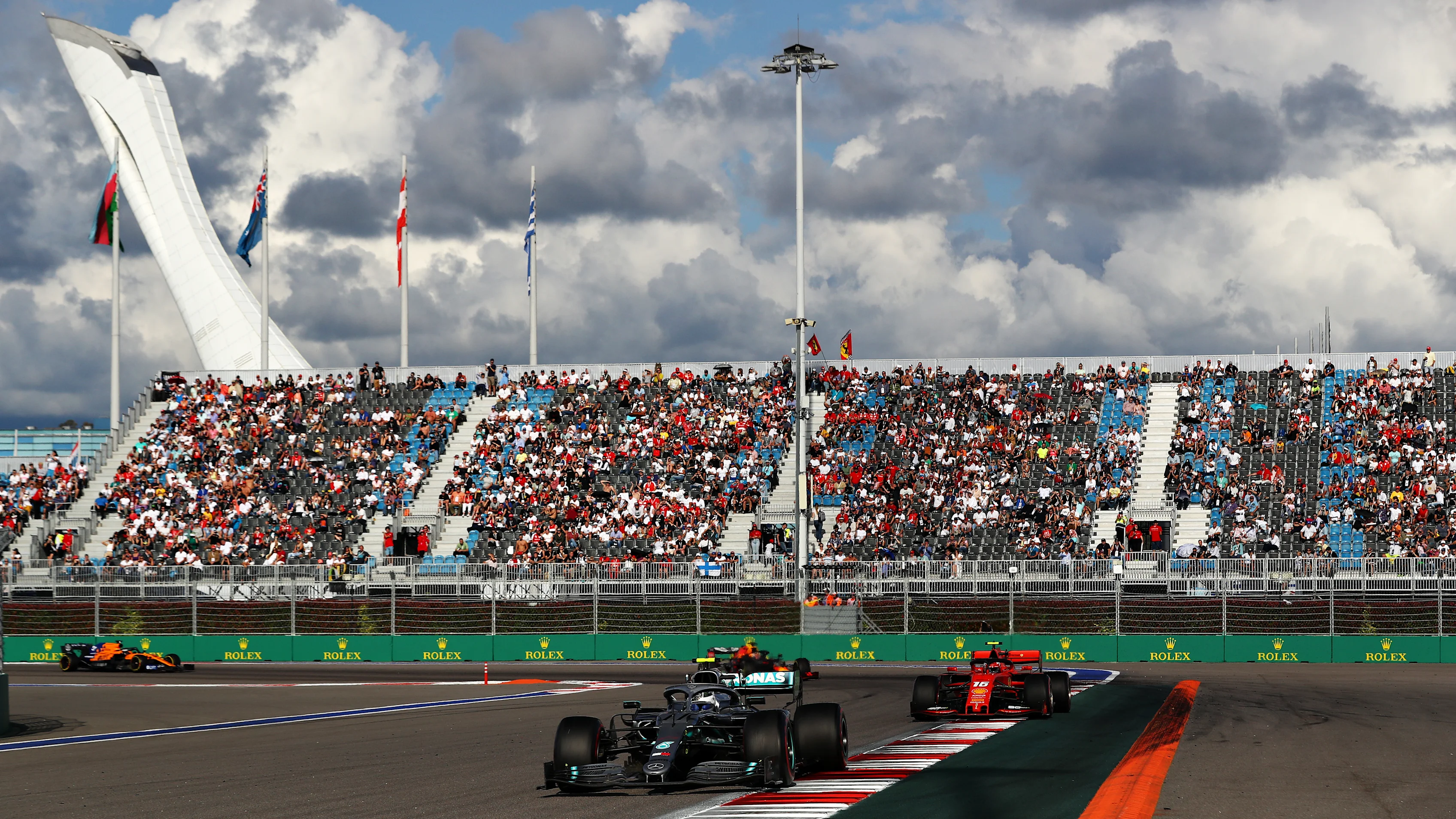 SOCHI, RUSSIA - SEPTEMBER 29: Valtteri Bottas driving the (77) Mercedes AMG Petronas F1 Team