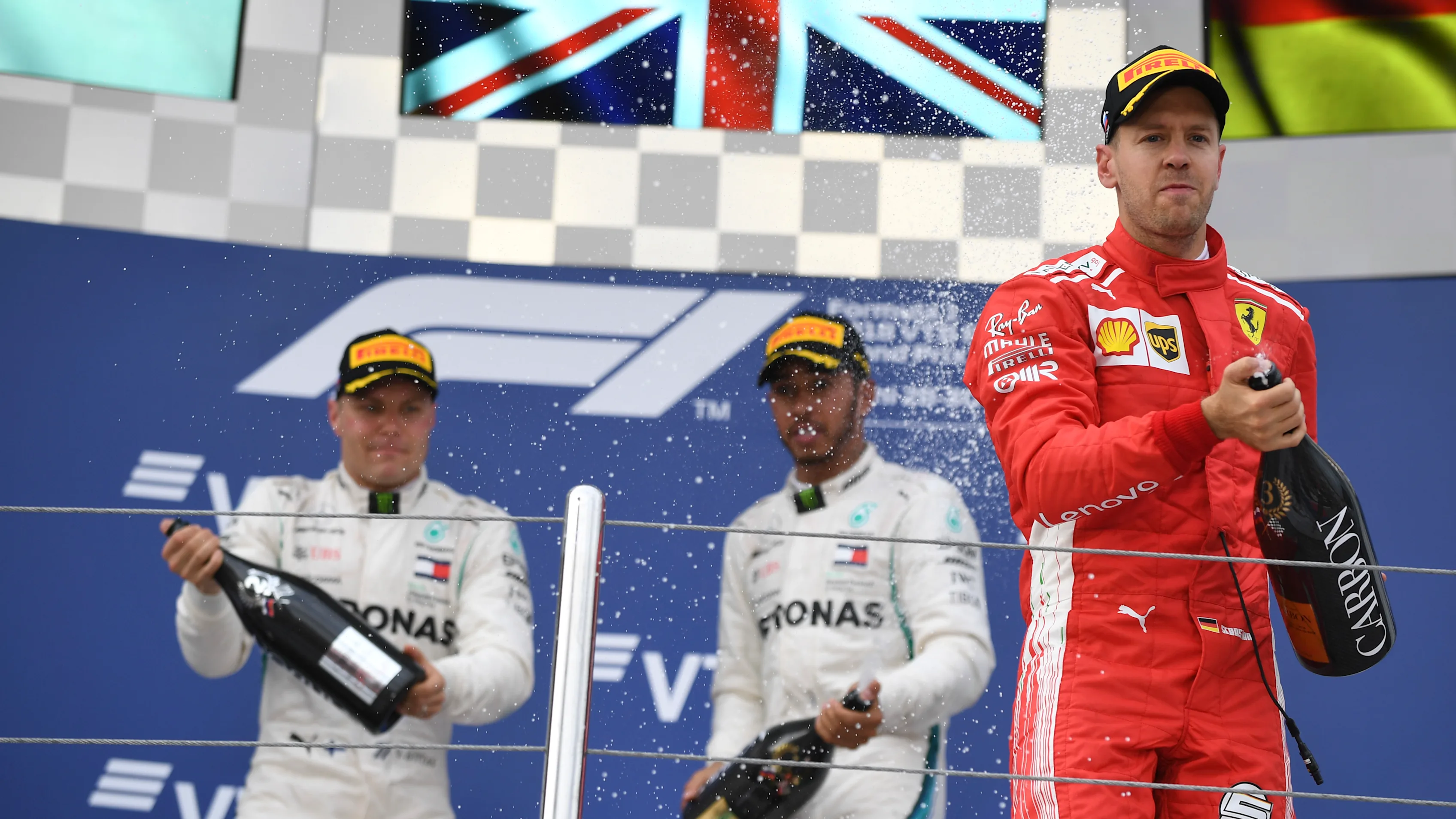 SOCHI AUTODROM, RUSSIAN FEDERATION - SEPTEMBER 30: Sebastian Vettel, Ferrari, Lewis Hamilton,