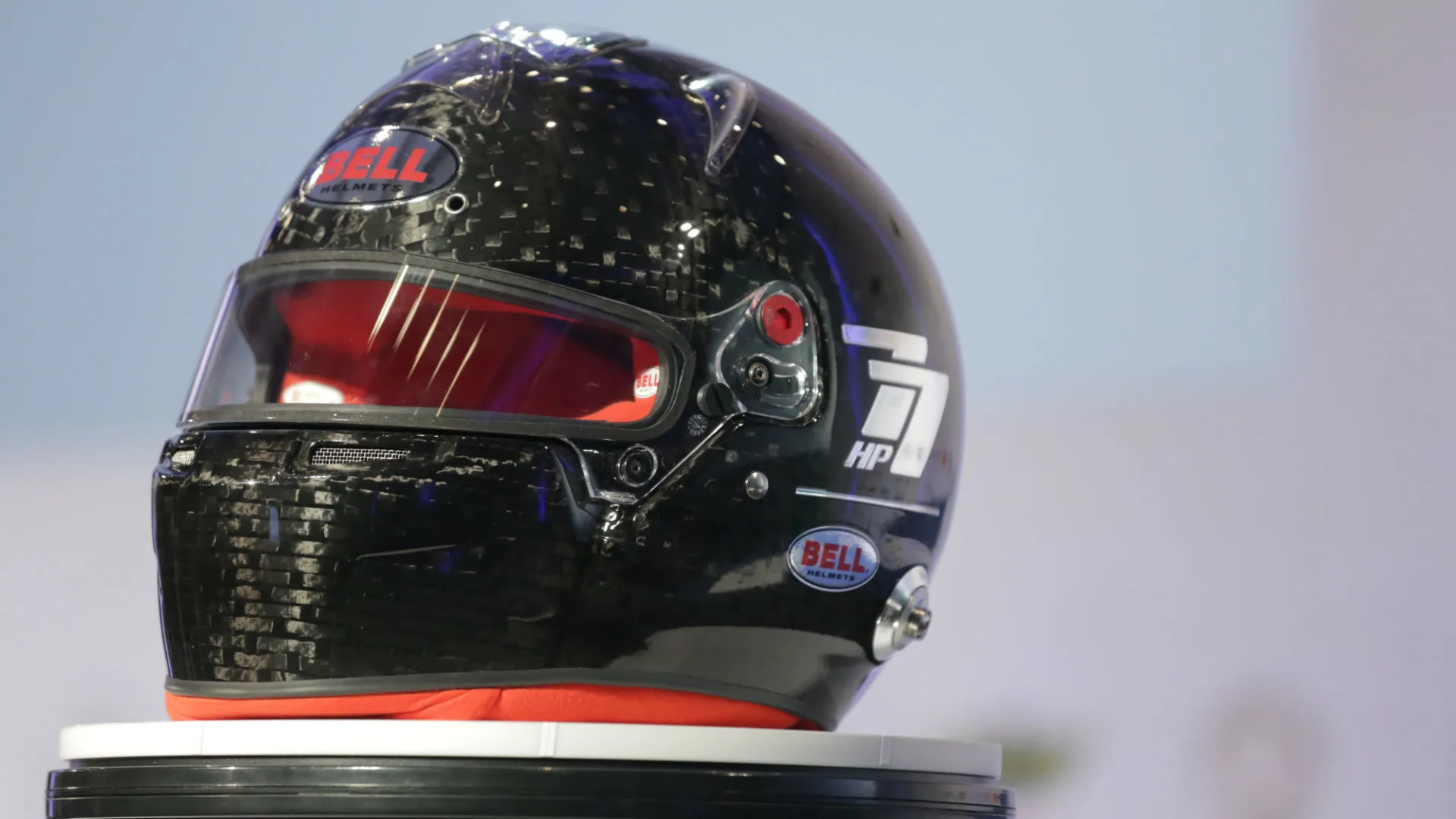 The FIA has revealed a new helmet standard that will be mandatory from 2019. © FIA