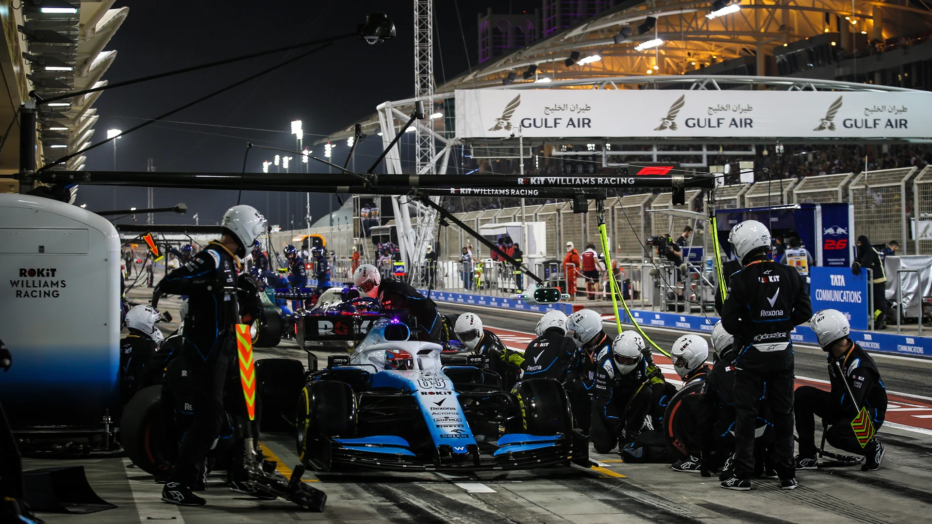 George Russell (GBR) Williams Racing FW42 makes a pit stop.
Bahrain Grand Prix, Sunday 31st March