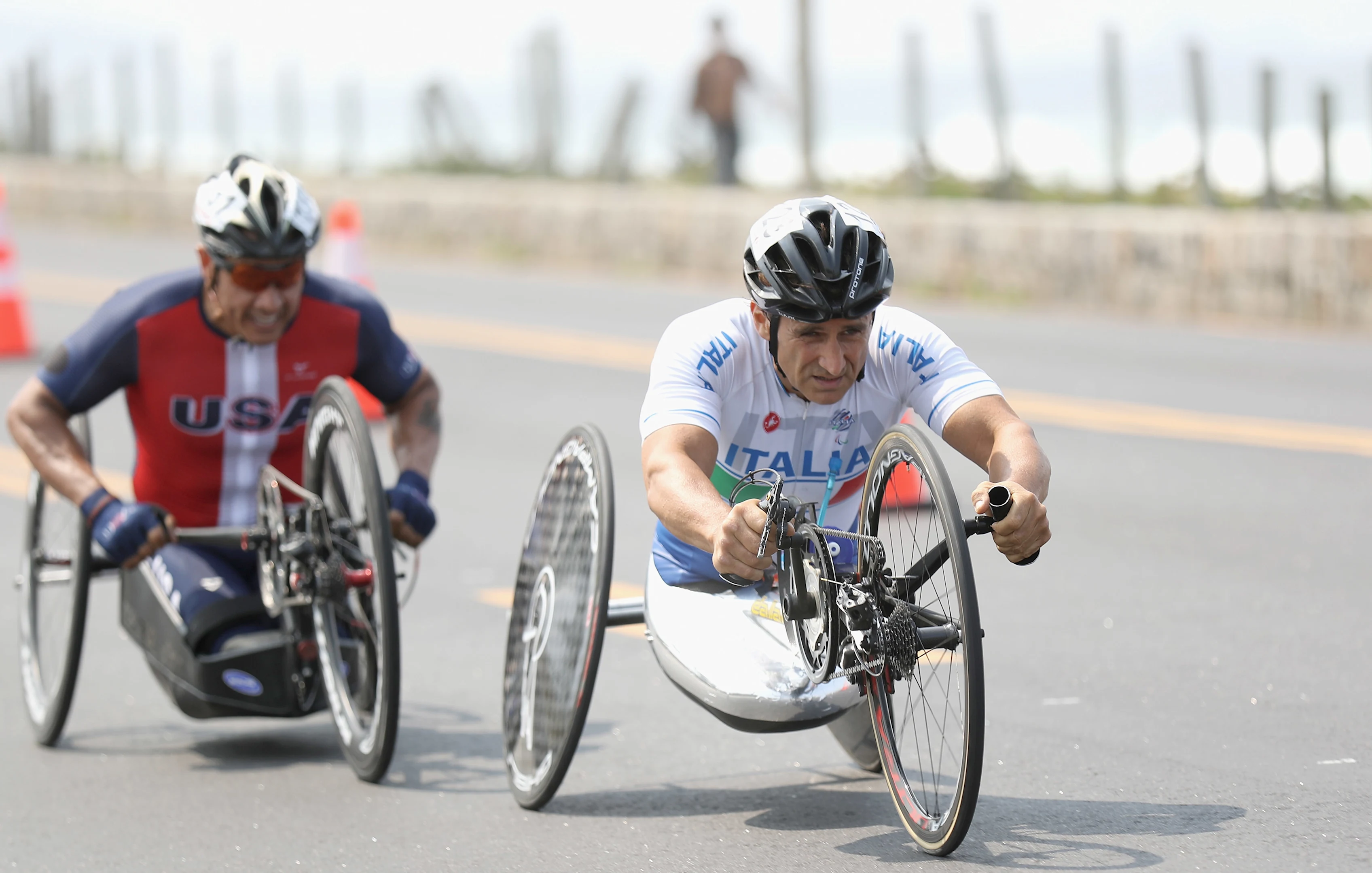 RIO DE JANEIRO, BRAZIL - SEPTEMBER 15:  Alessandro Zanardi of Italy competes in the Men's Road Race