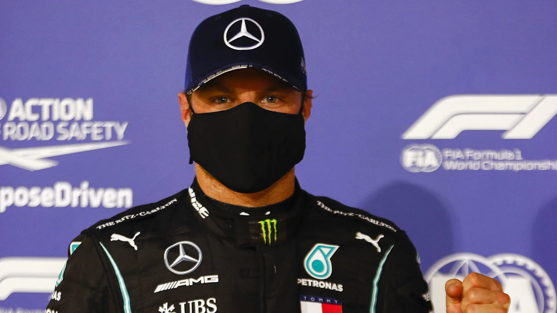 Valtteri Bottas - Pirelli Pole Position Award - Sakhir Grand Prix