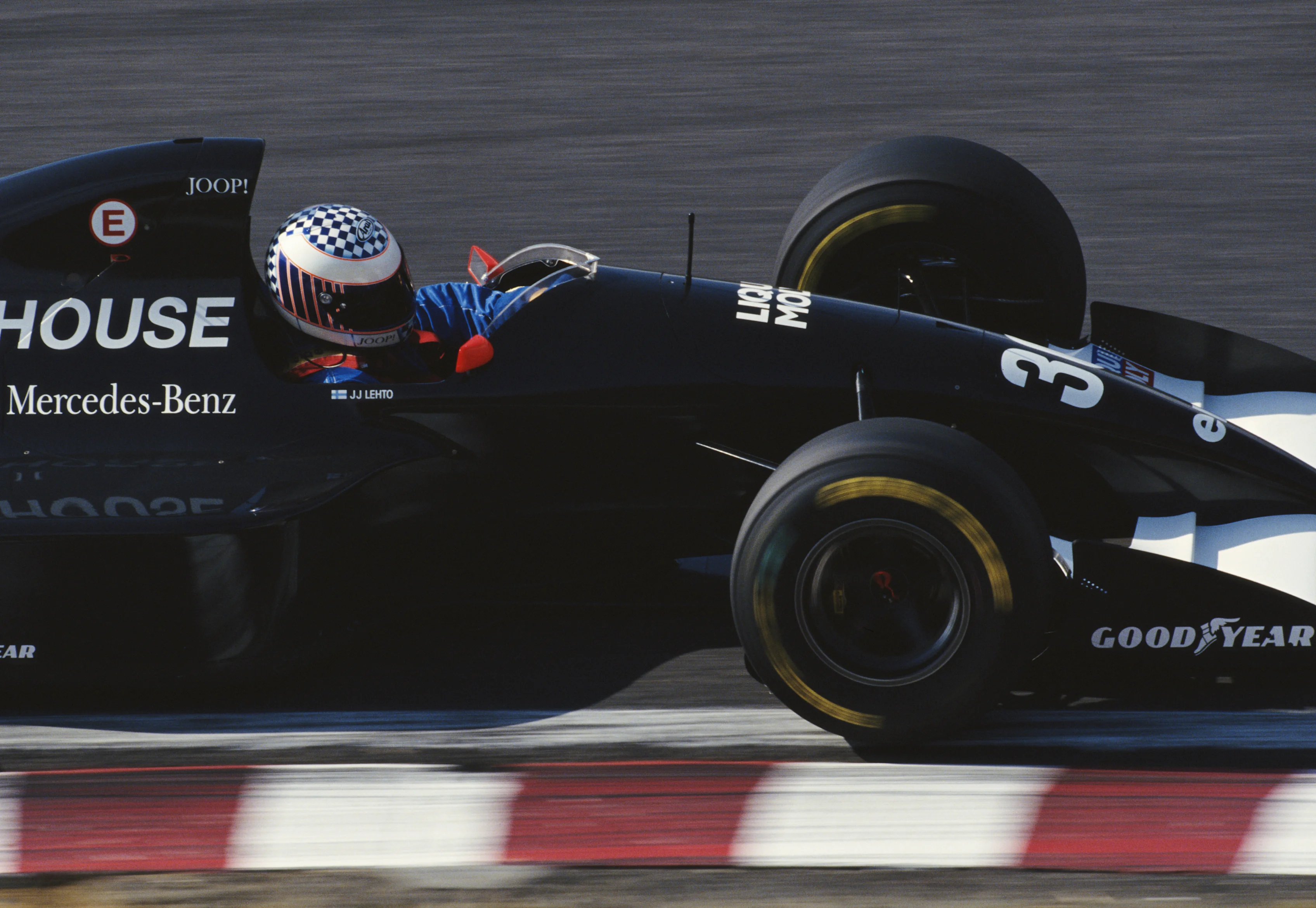 JJ Lehto of Finland drives the #30 Sauber AG Sauber C12   V10 during the Fuji Television Japanese