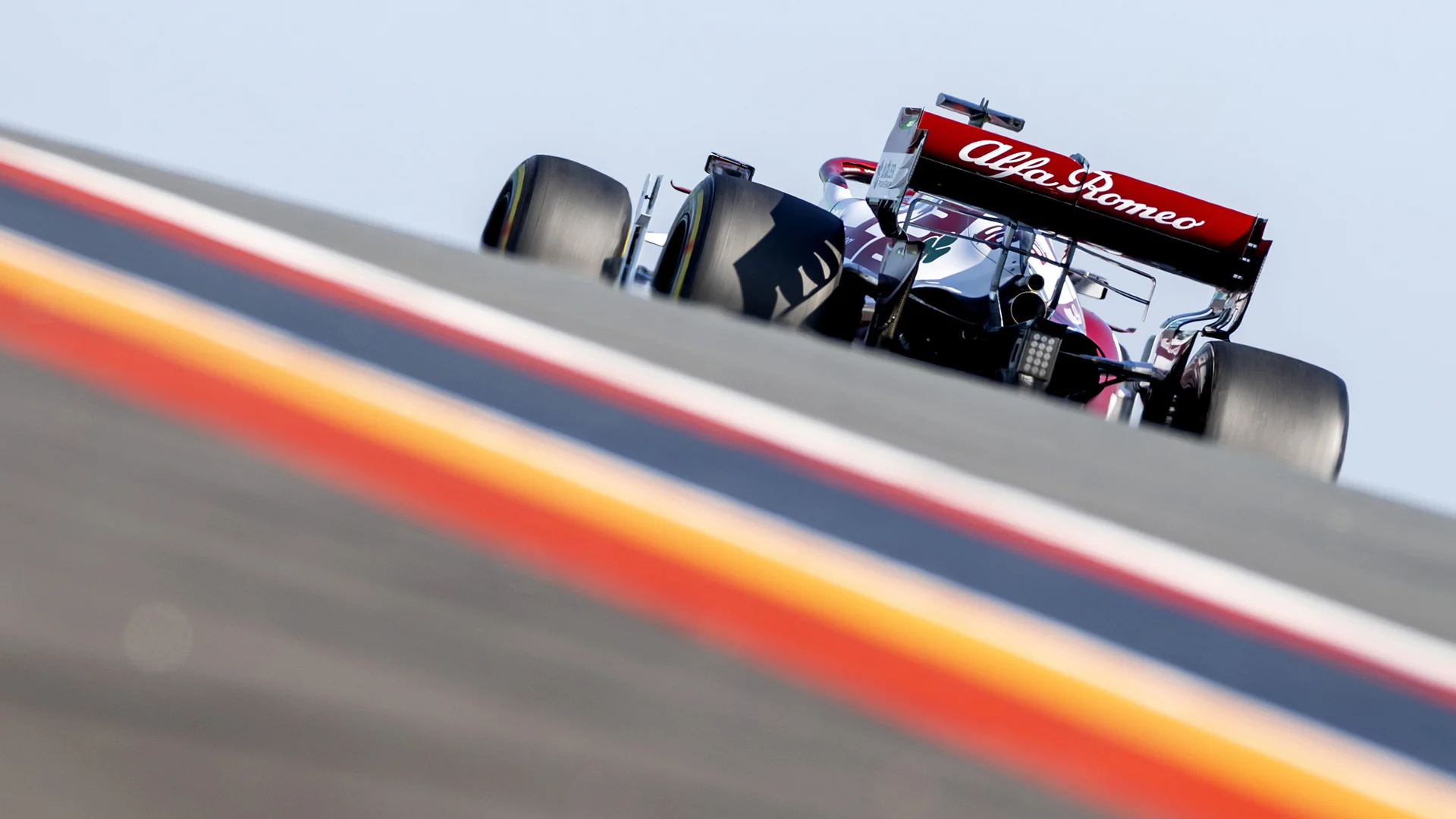 ZANDVOORT - Robert Kubica (Alfa Romeo Racing) during the Dutch Grand Prix at the Zandvoort circuit.