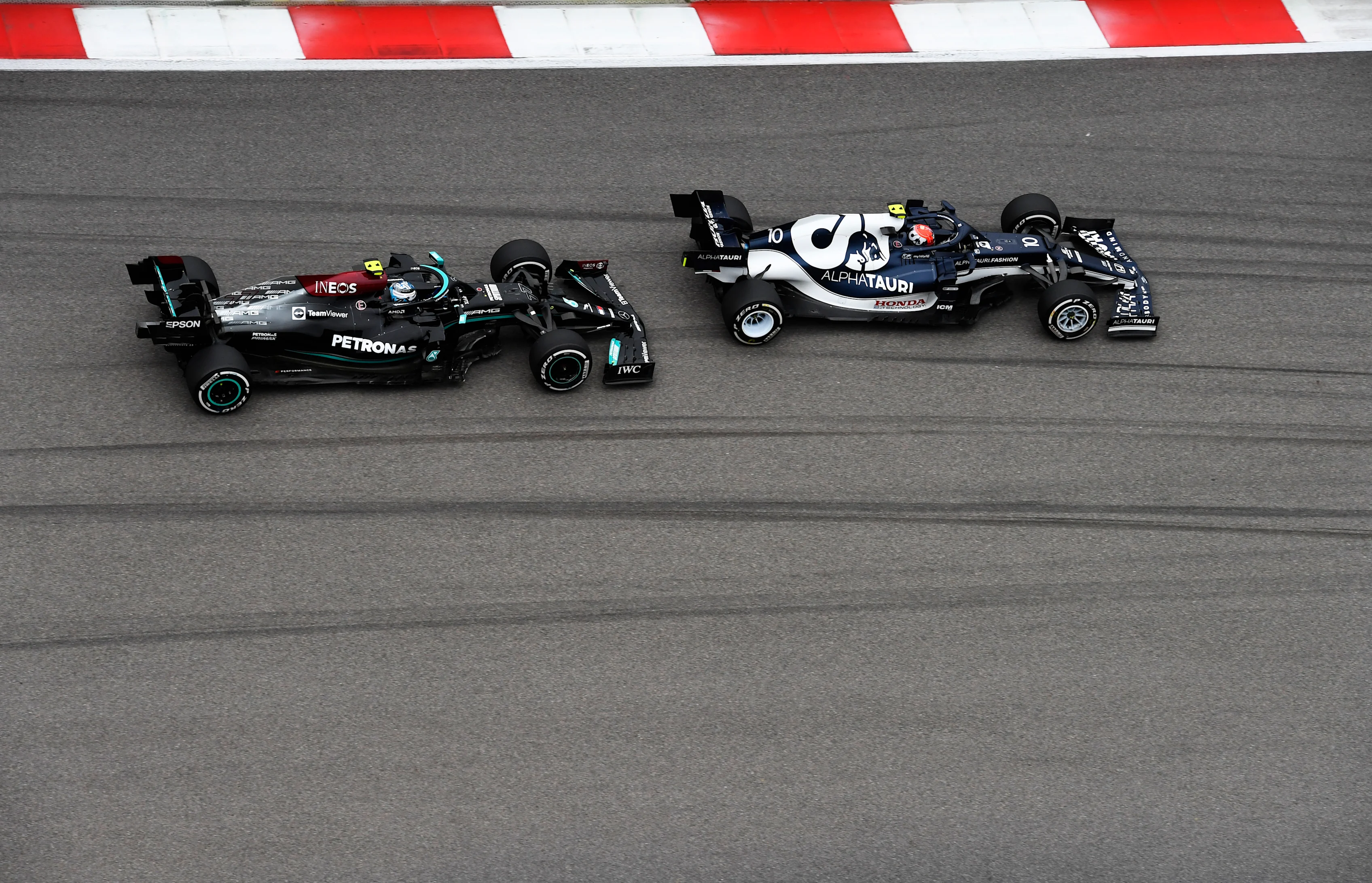 SOCHI, RUSSIA - SEPTEMBER 26: Pierre Gasly of France driving the (10) Scuderia AlphaTauri AT02