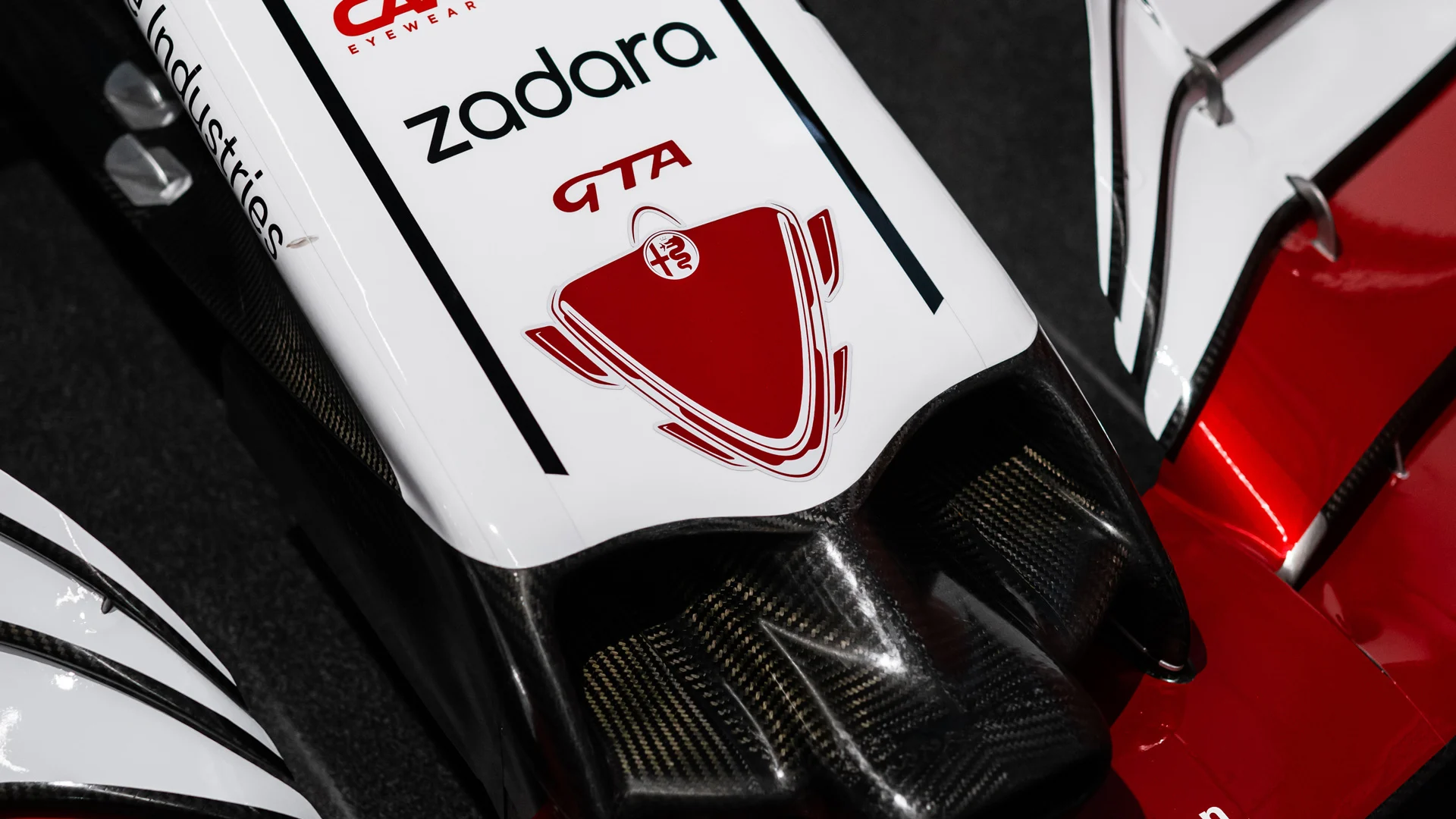 The emblem on the noses of the Alfa Romeos 