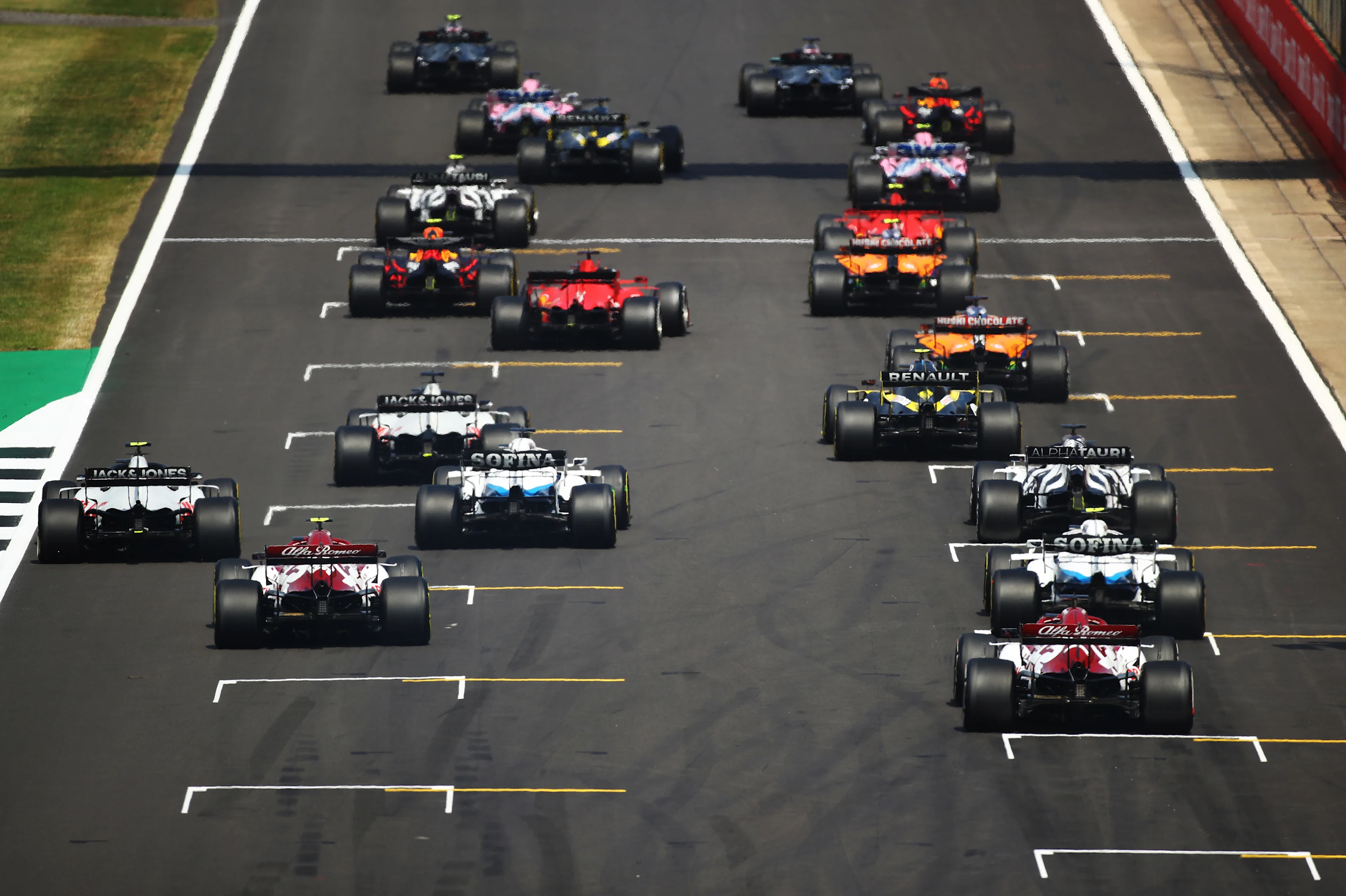 NORTHAMPTON, ENGLAND - AUGUST 09: A general view of the grid at the start of the race during the F1