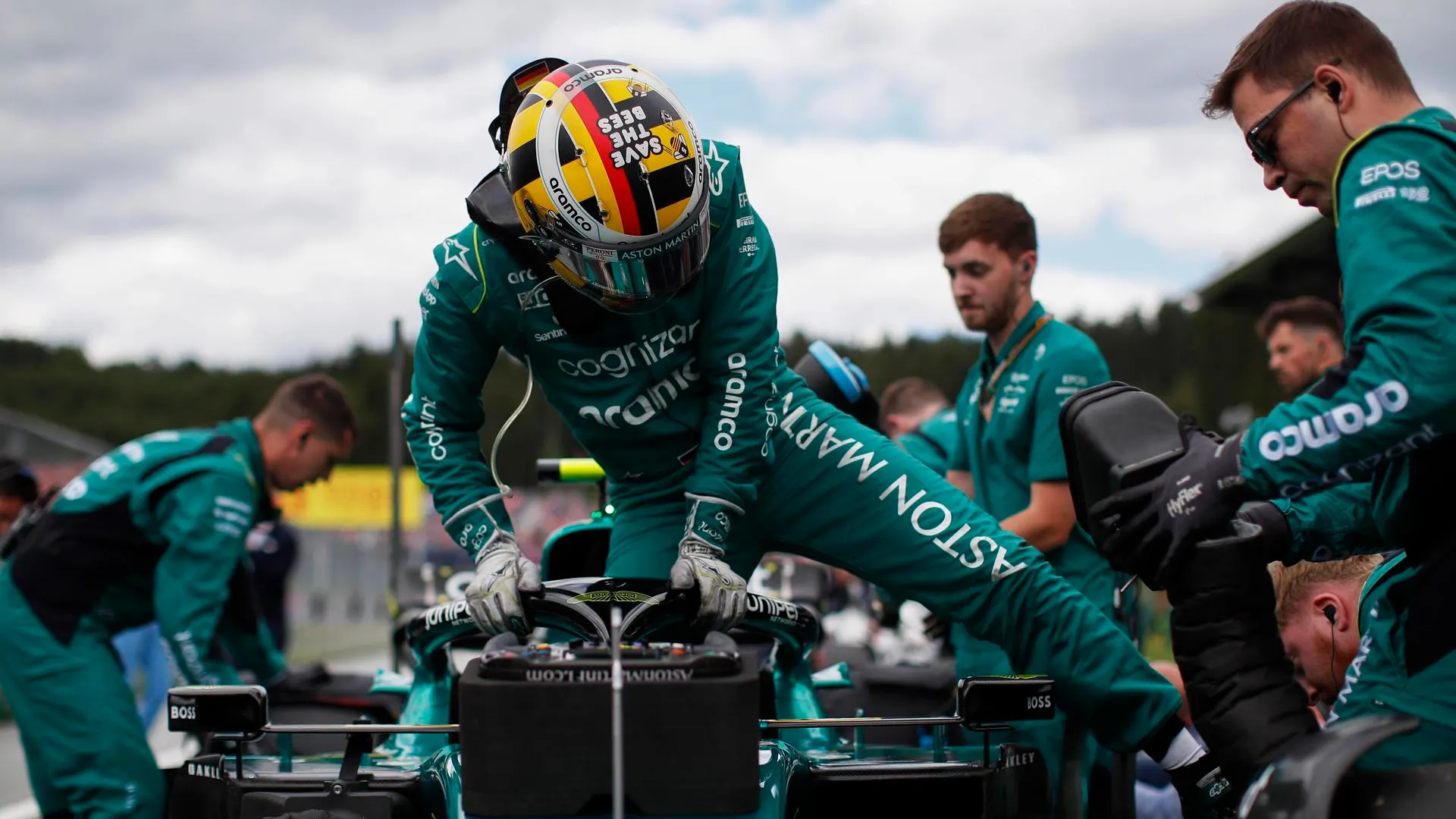 Helmets, Portrait, TS-Live, Red Bull Ring, GP2211a, F1, GP, Austria
Sebastian Vettel, Aston