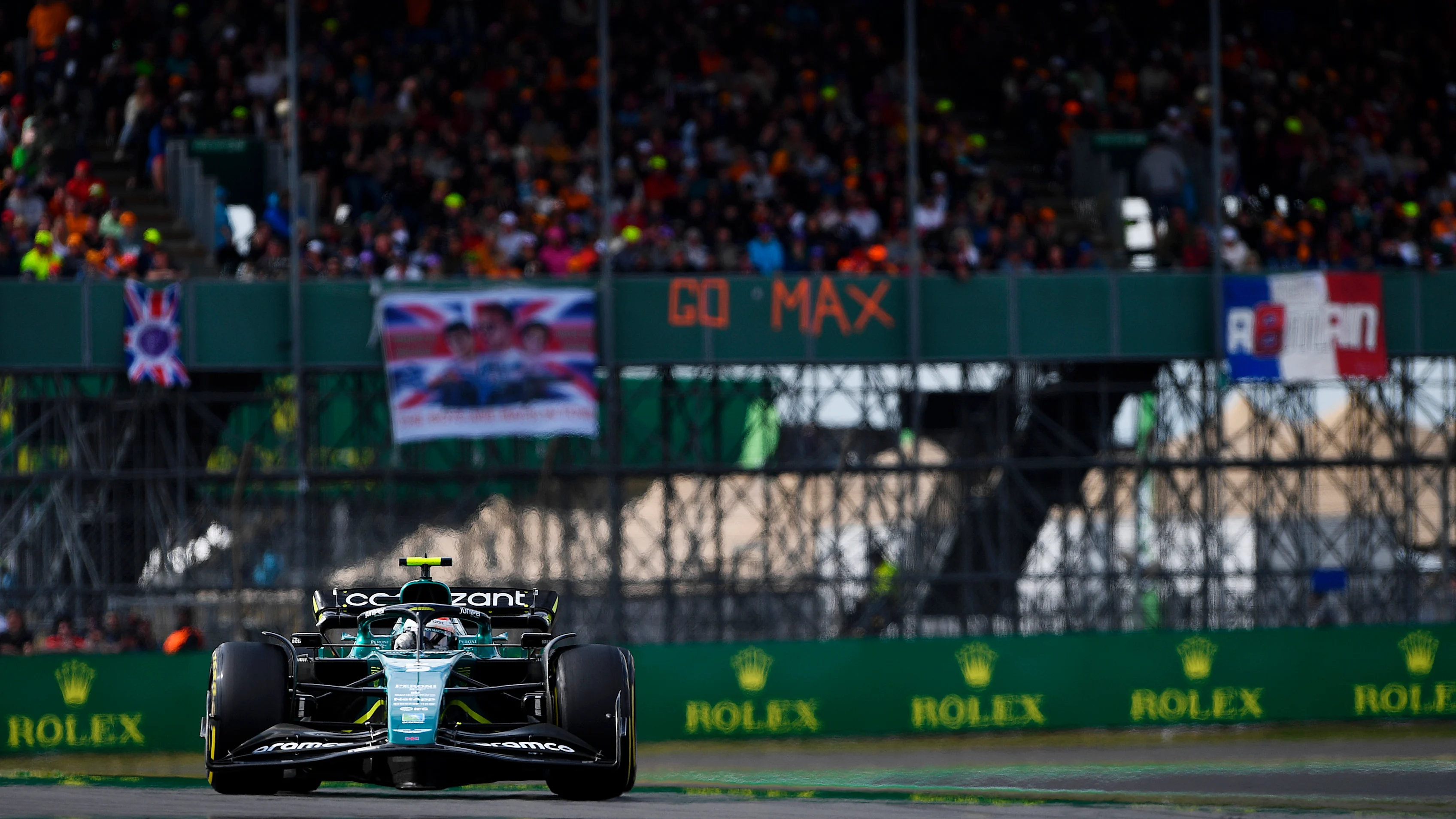 NORTHAMPTON, ENGLAND - JULY 03: Sebastian Vettel of Germany driving the (5) Aston Martin AMR22 Mercedes during the F1 Grand Prix of Great Britain at Silverstone on July 03, 2022 in Northampton, England. (Photo by Rudy Carezzevoli - Formula 1/Formula 1 via Getty Images)
