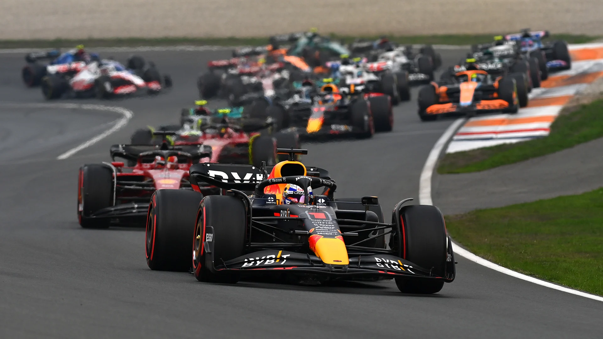 verstappen-start-zandvoort.jpg