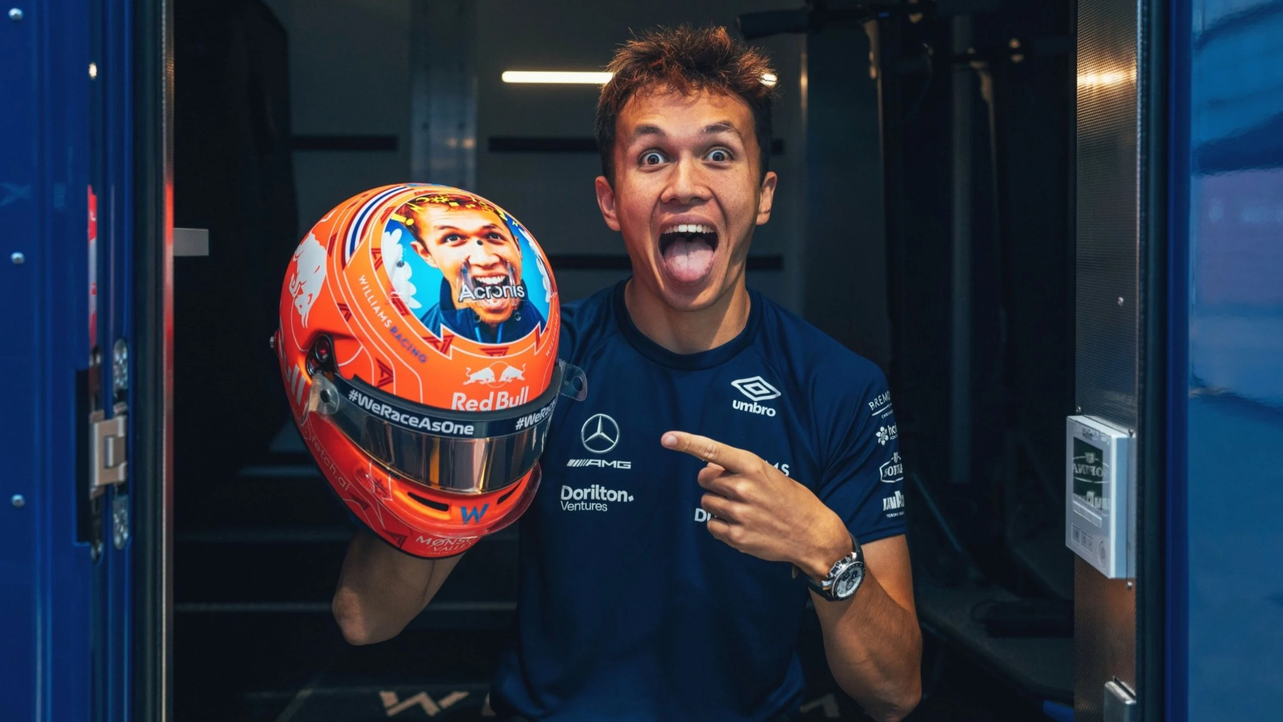 Alex Albon's Valentino Rossi-inspired