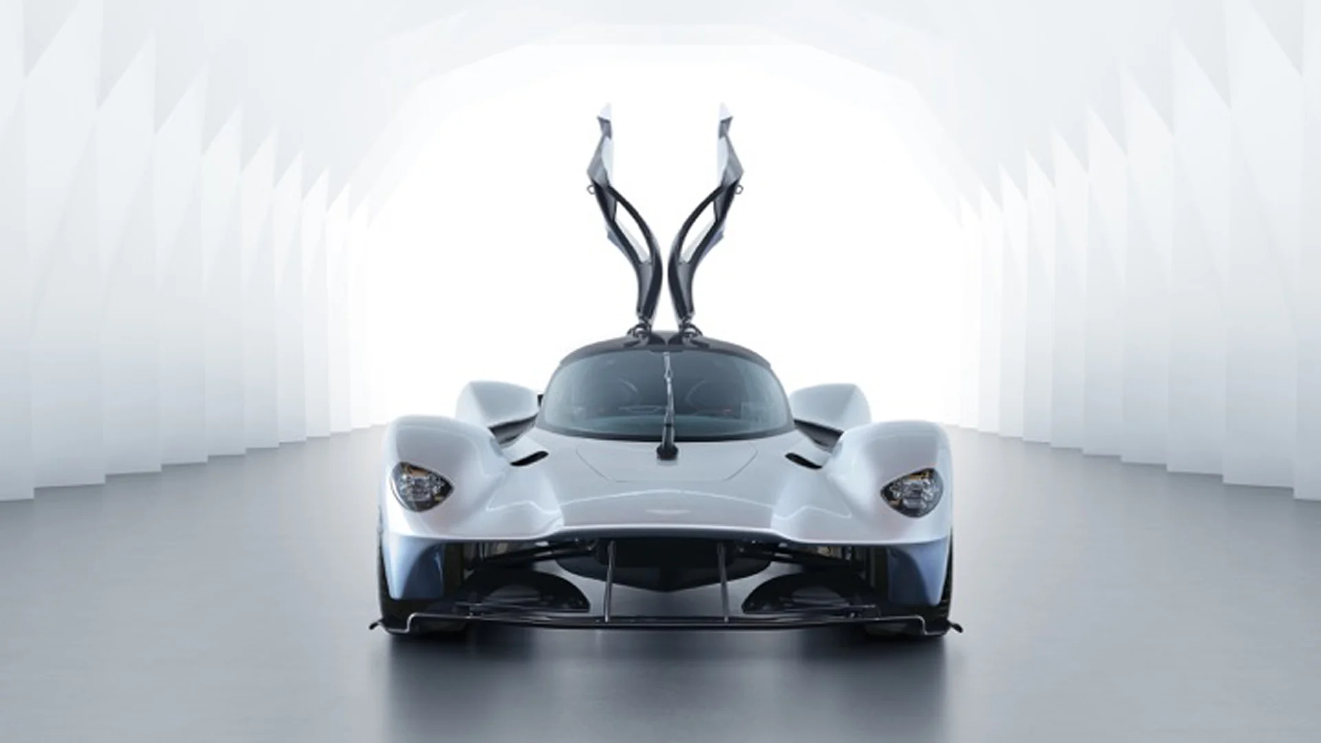 Aston Martin Valkyrie_02