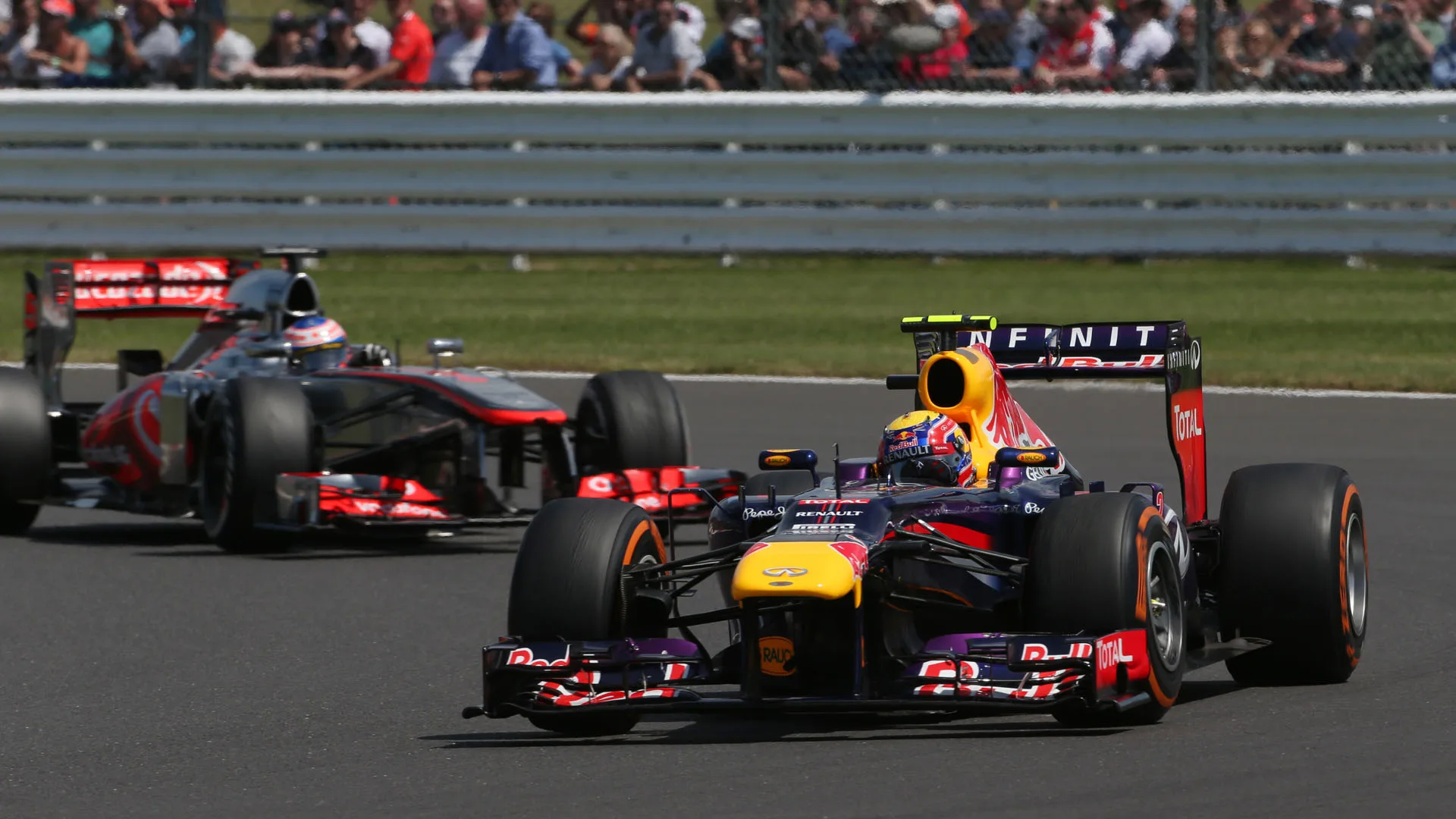 Mark Webber (AUS) Red Bull Racing RB9.
Formula One World Championship, Rd8, British Grand Prix,