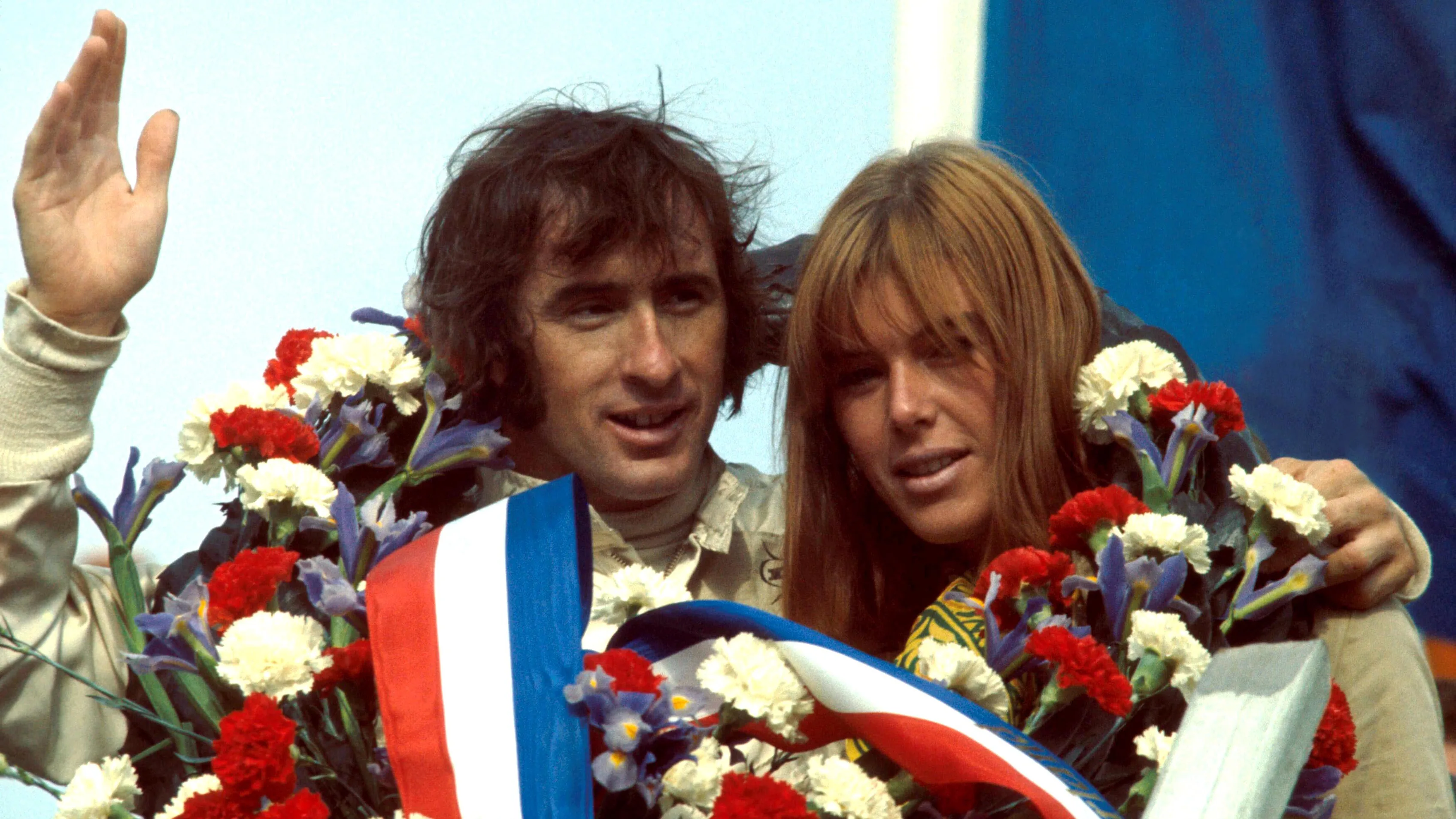 Winner Jackie Stewart (GBR) Matra, with his wife Helen Stewart (GBR). Formula One World