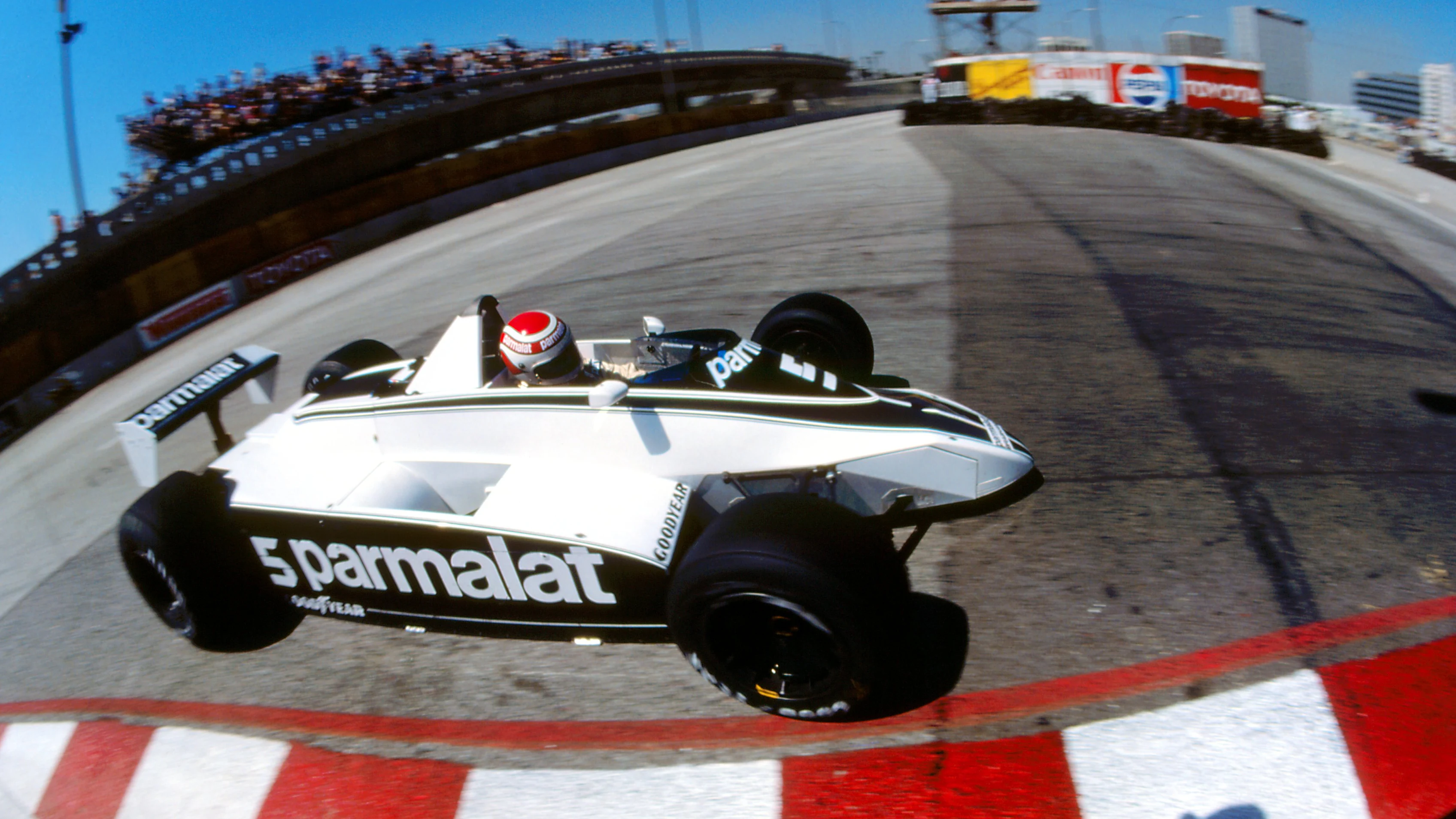 Pole sitter Nelson Piquet (BRA) Brabham BT49, took his first F1 victory. United States Grand Prix