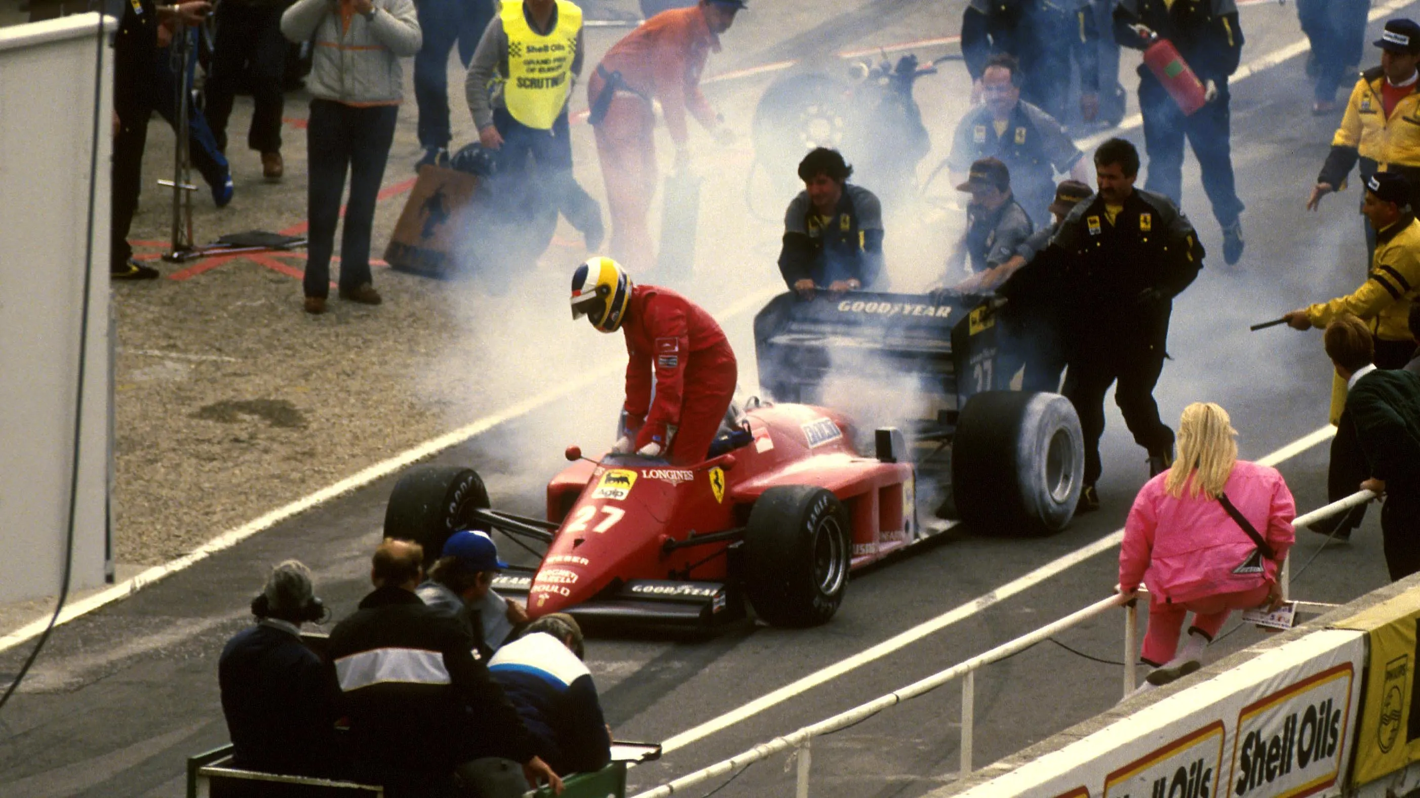 Michele Alboreto (ITA) Ferrari 156/85 goes up in smoke. European Grand Prix, Brands Hatch, 6